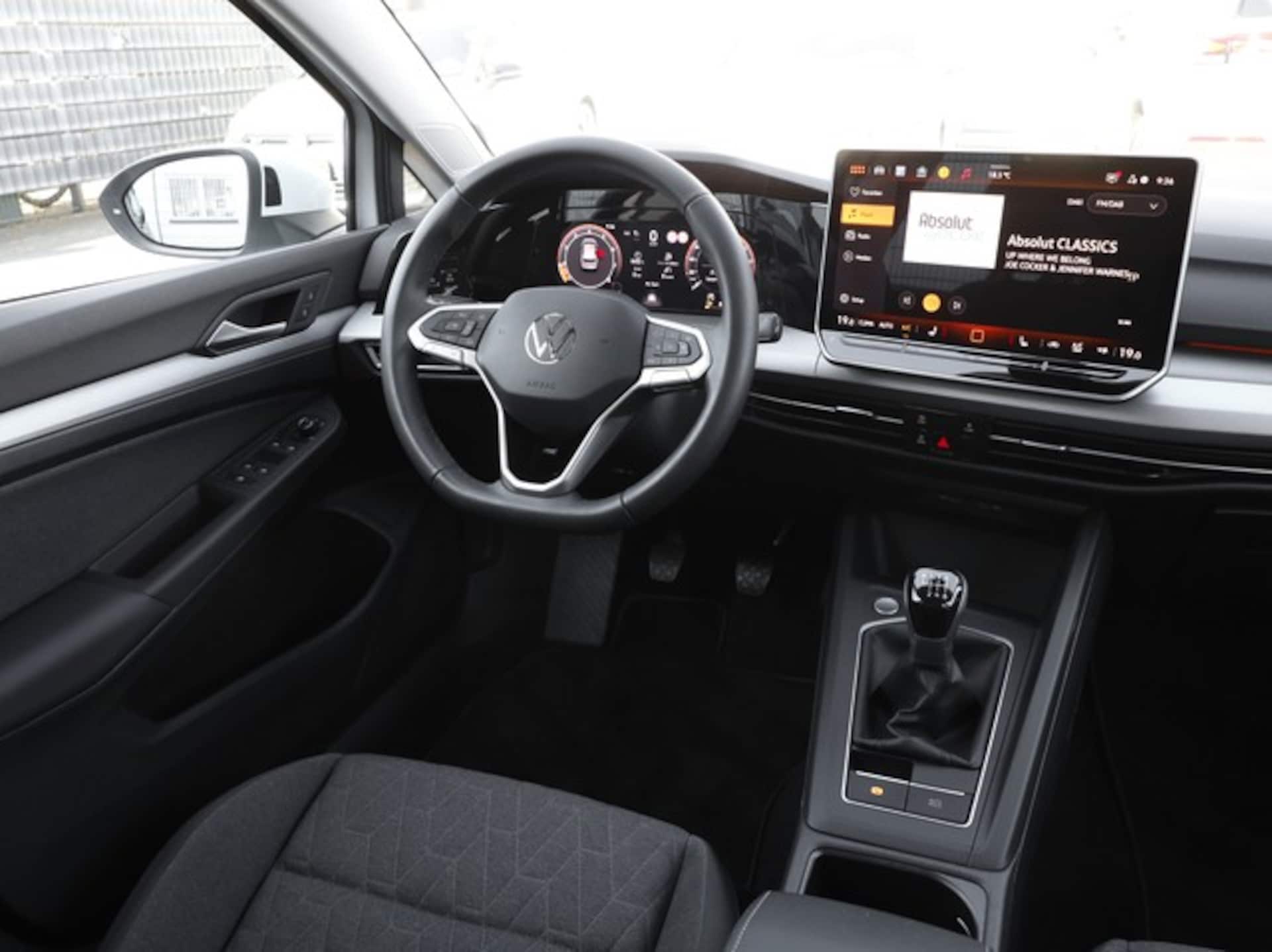 Volkswagen Golf Life