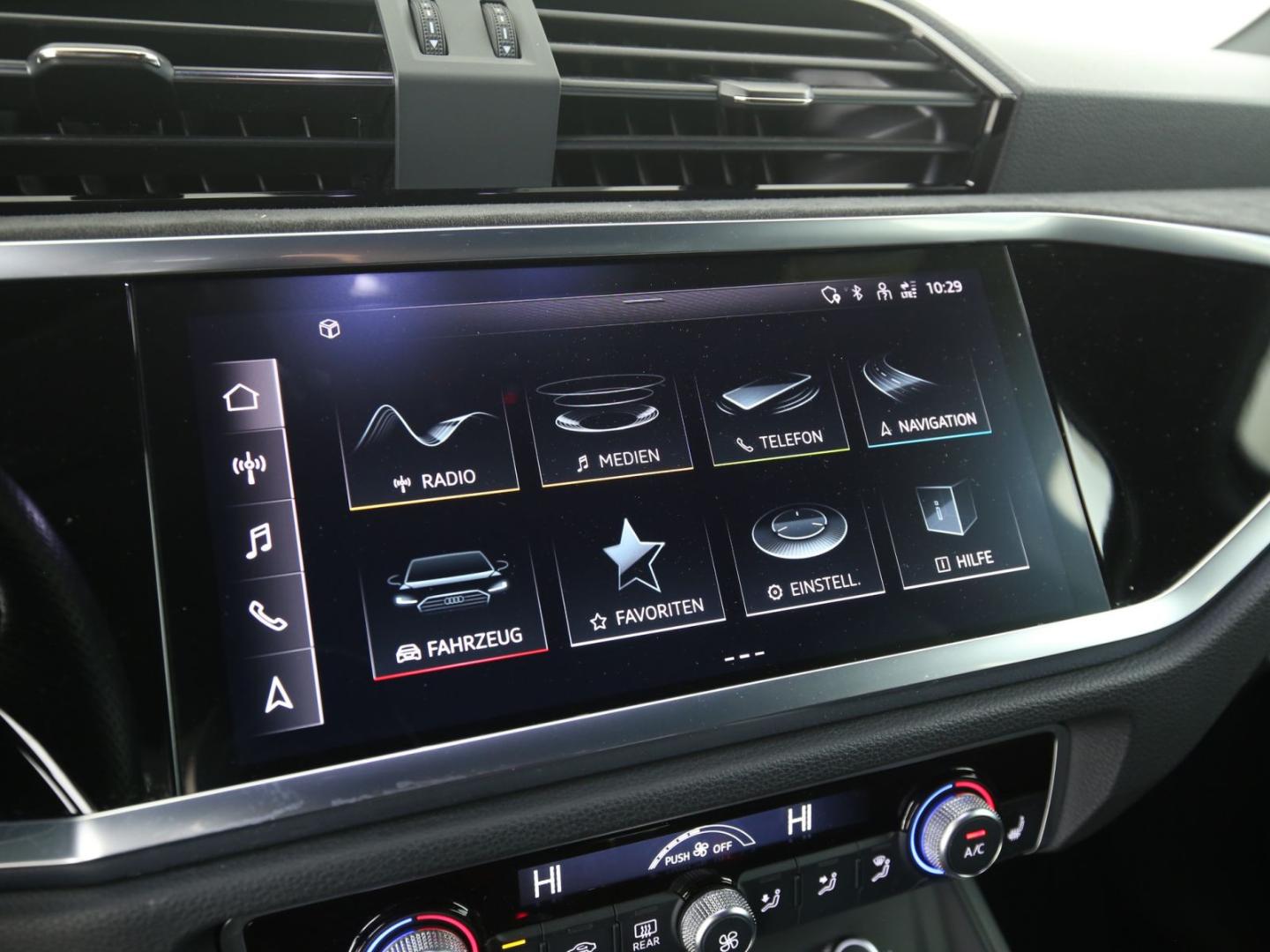 Image about Audi RS Q3 TFSI quattro S tronic