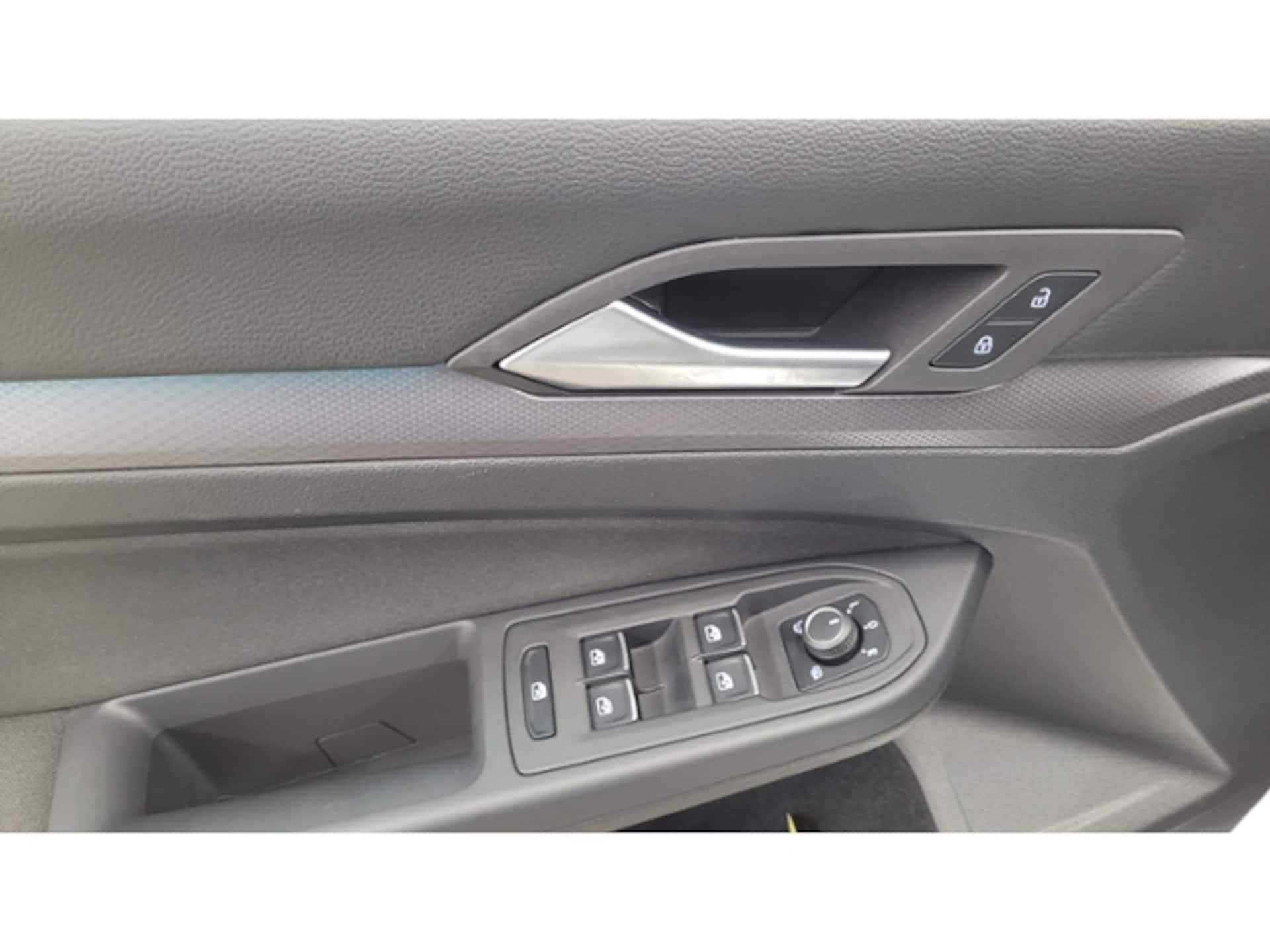 Volkswagen Golf Active