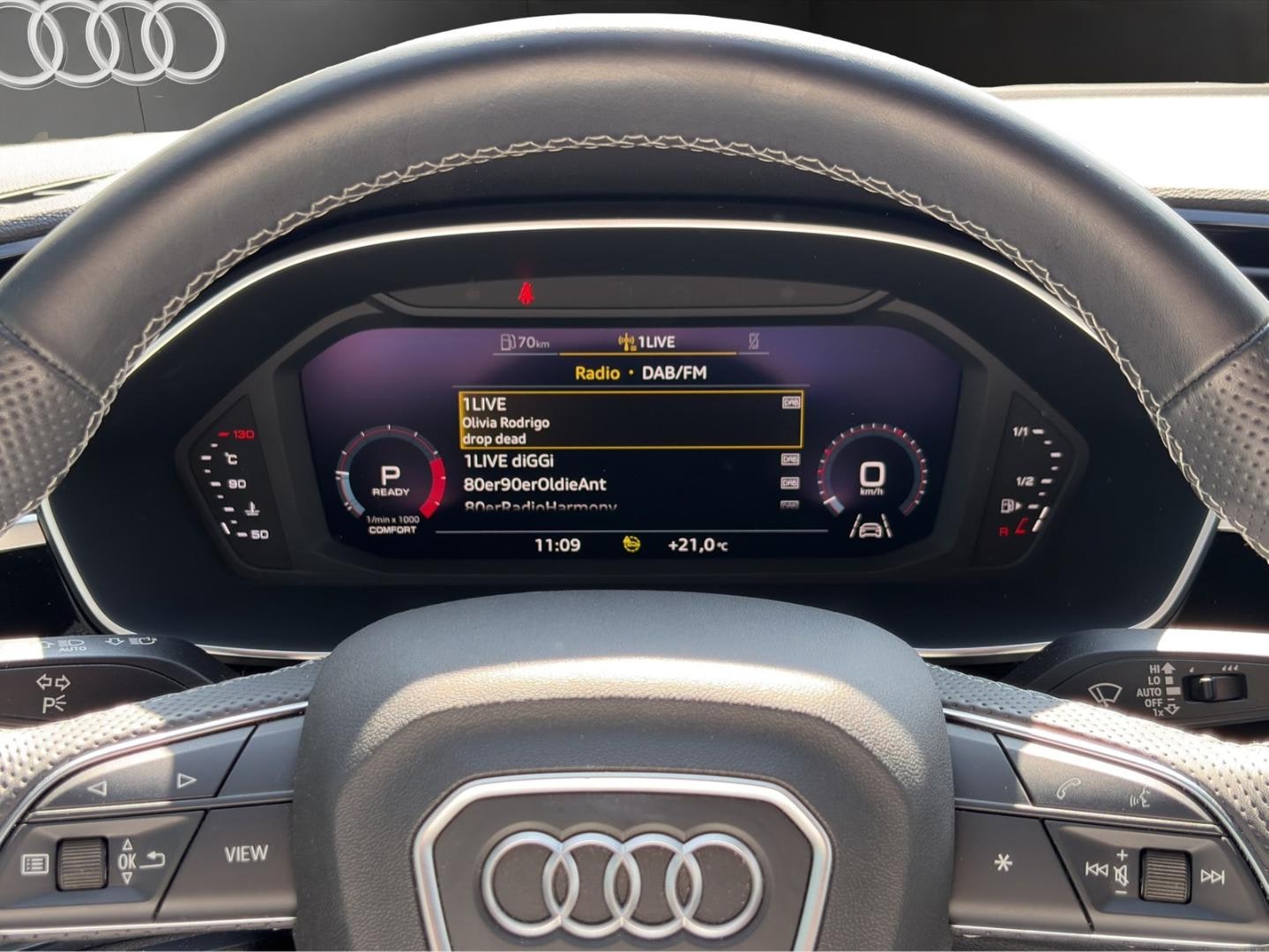 Bild über Audi Q3 Sportback 40 TFSI quattro S tronic - für weitere Informationen kontaktieren Sie den Audi Partner
