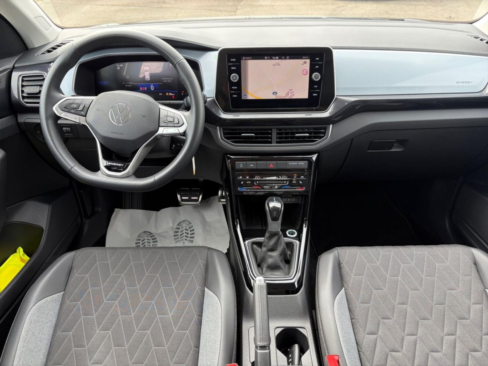 Volkswagen T-Cross – Bild 11