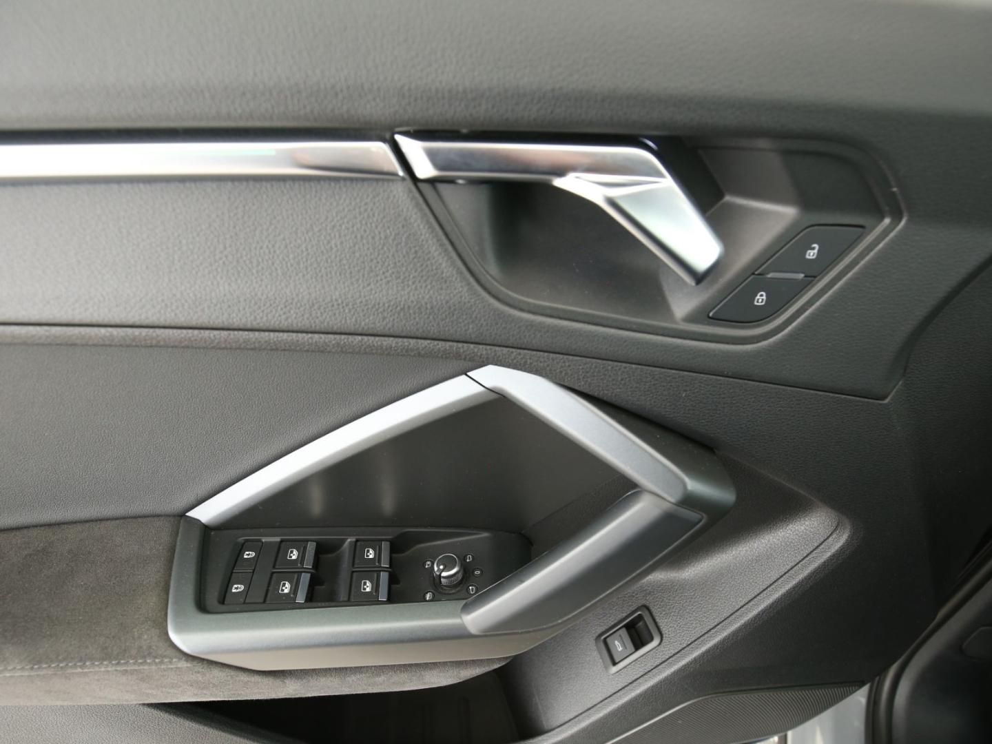 Image about Audi RS Q3 TFSI quattro S tronic