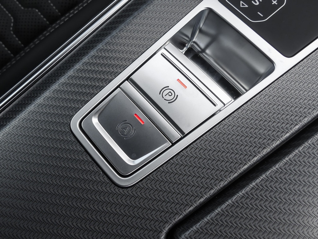 Image about Audi RS 6 Avant RS 6 Avant 441(600) kW(PS) tiptronic