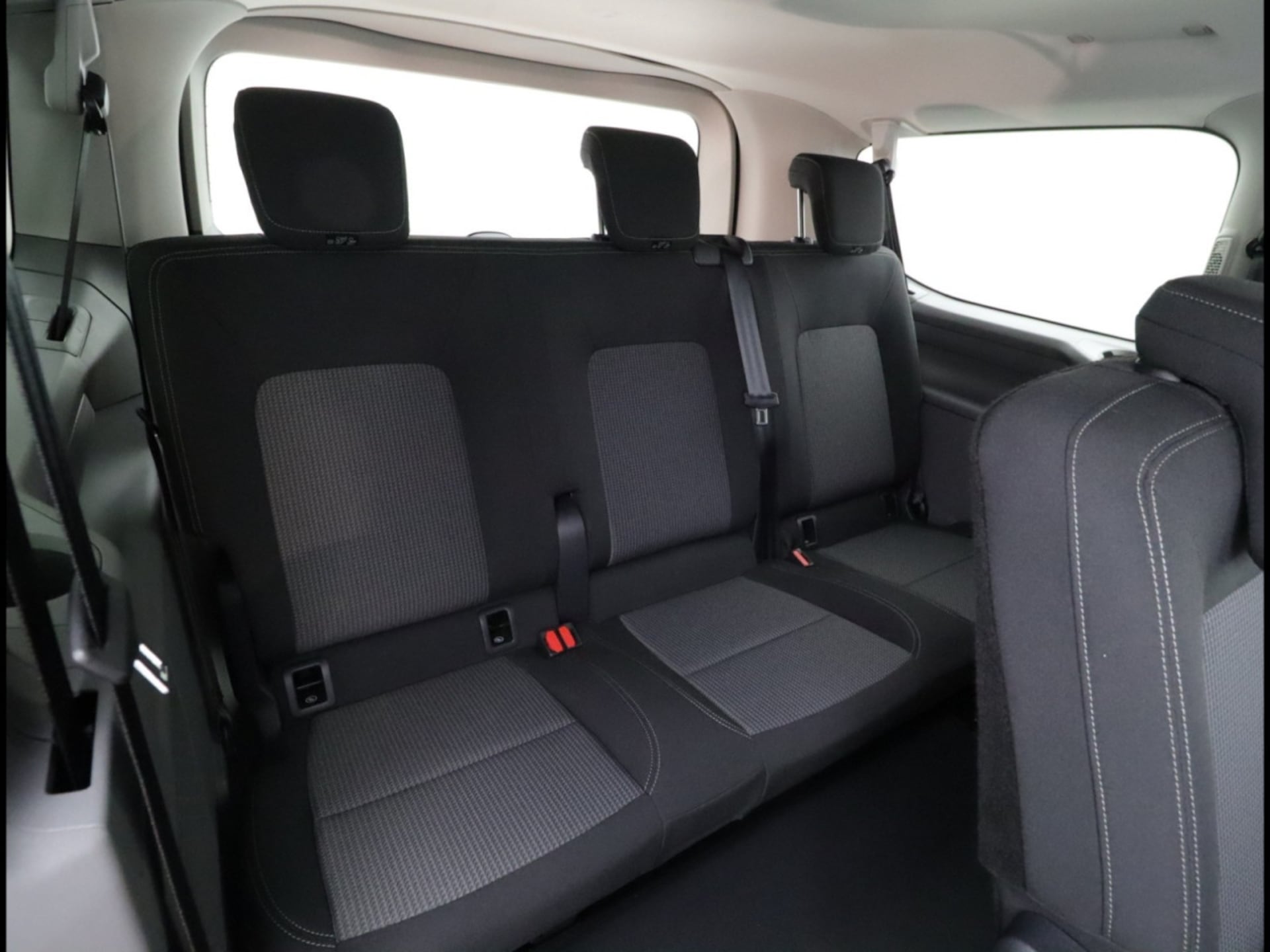 Volkswagen e-Caravelle
