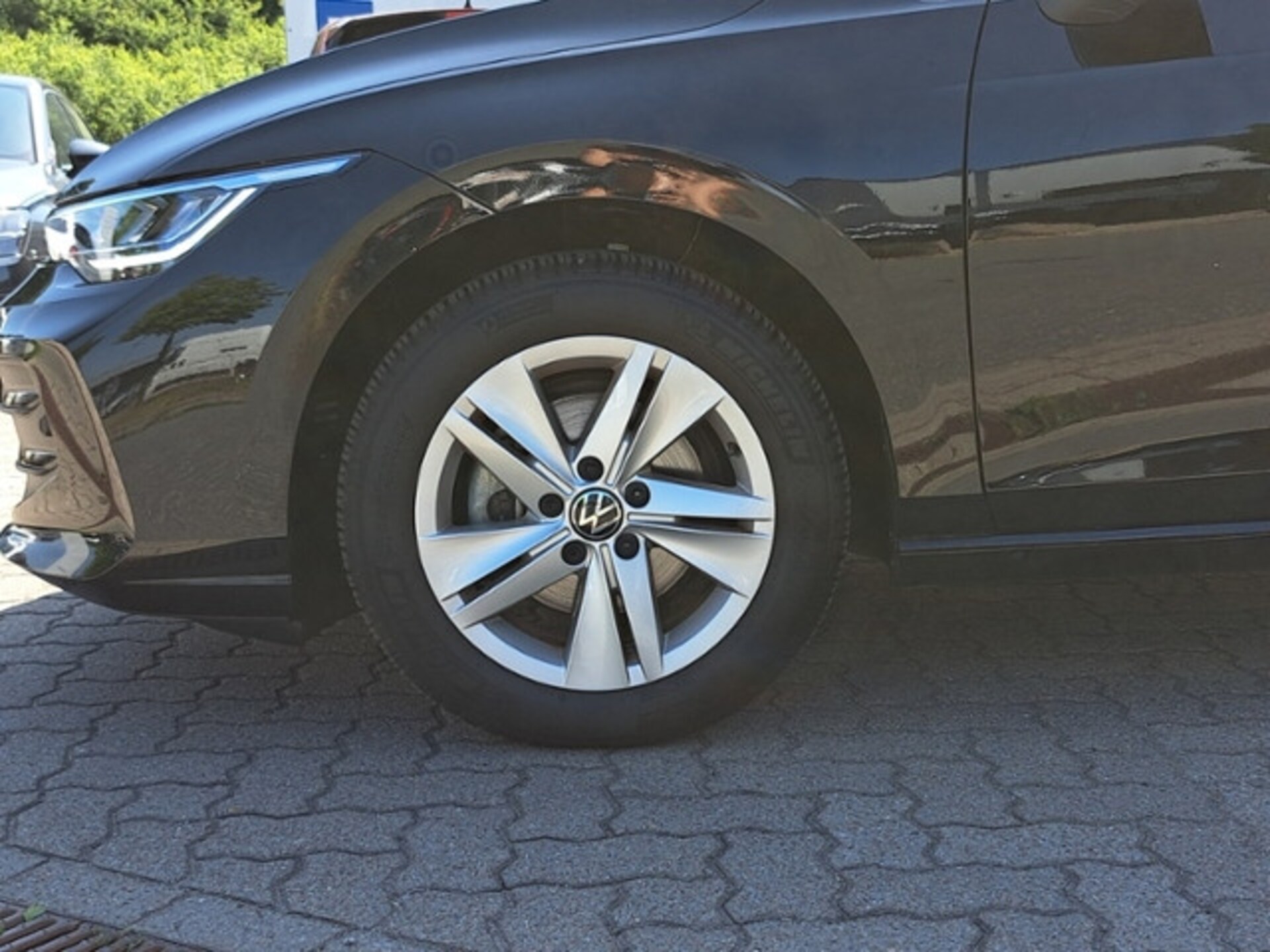 Volkswagen Golf Life