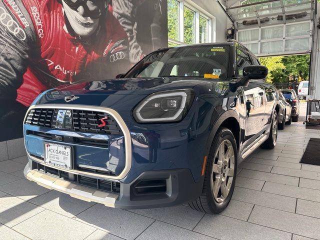 Photo of 2025 MINI Countryman 