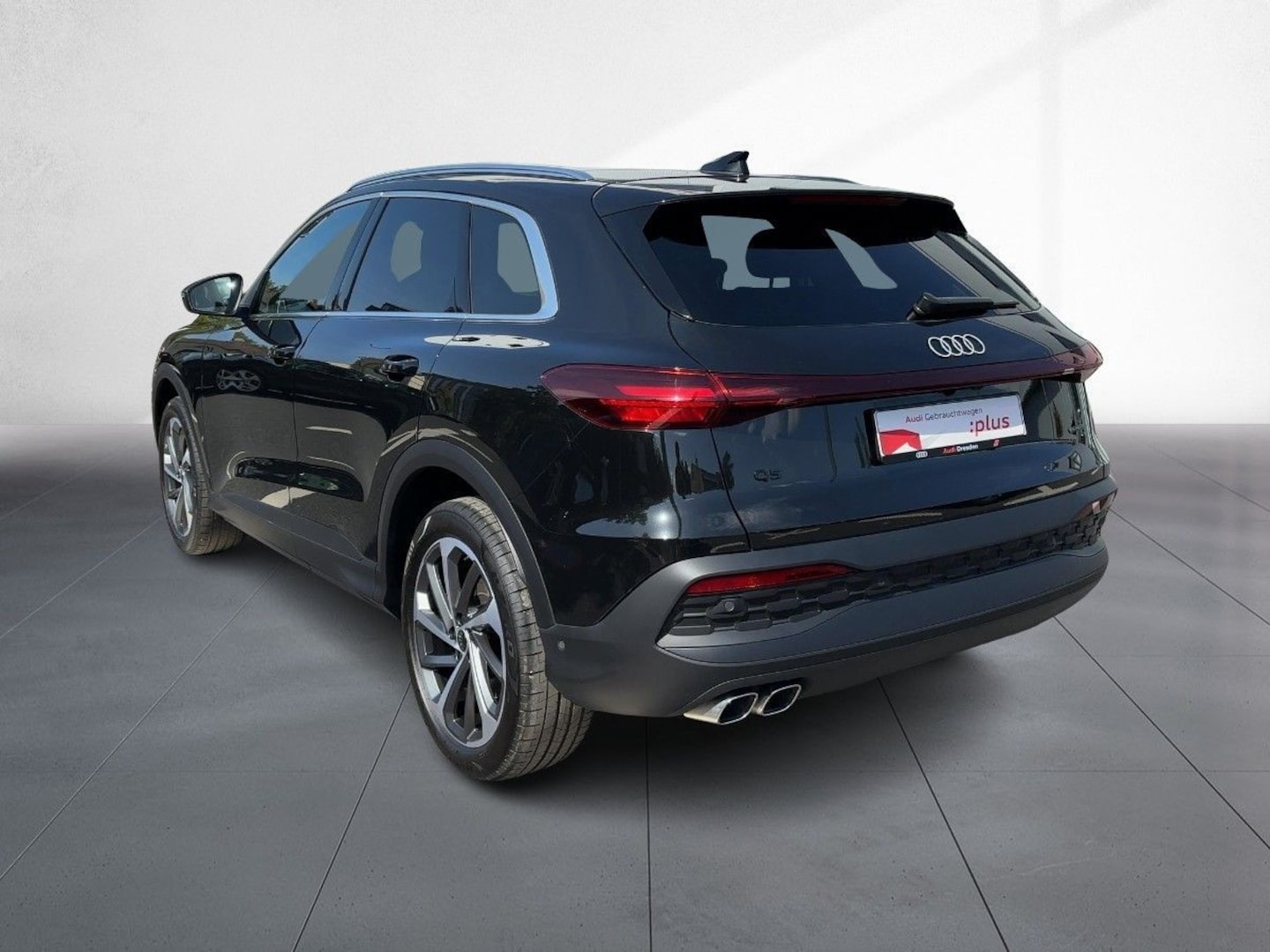Bild über Audi Q5 SUV TDI quattro 150 kW S tronic - für weitere Informationen kontaktieren Sie den Audi Partner