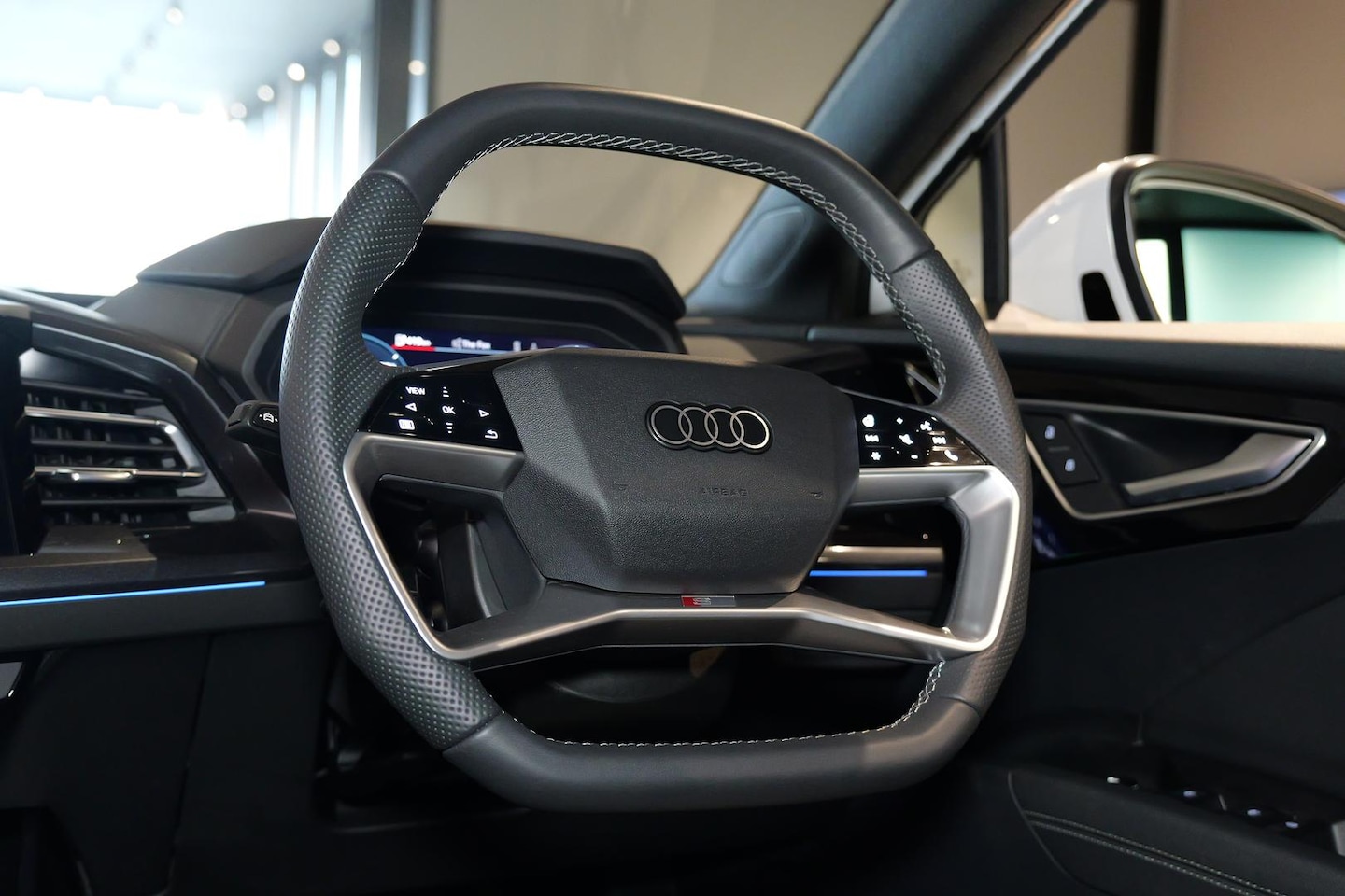 Image about Audi Q4 e-tron 55 e-tron quattro