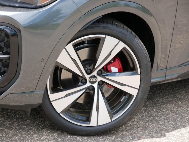 2026 Audi SQ5 Premium Plus - Photo 7