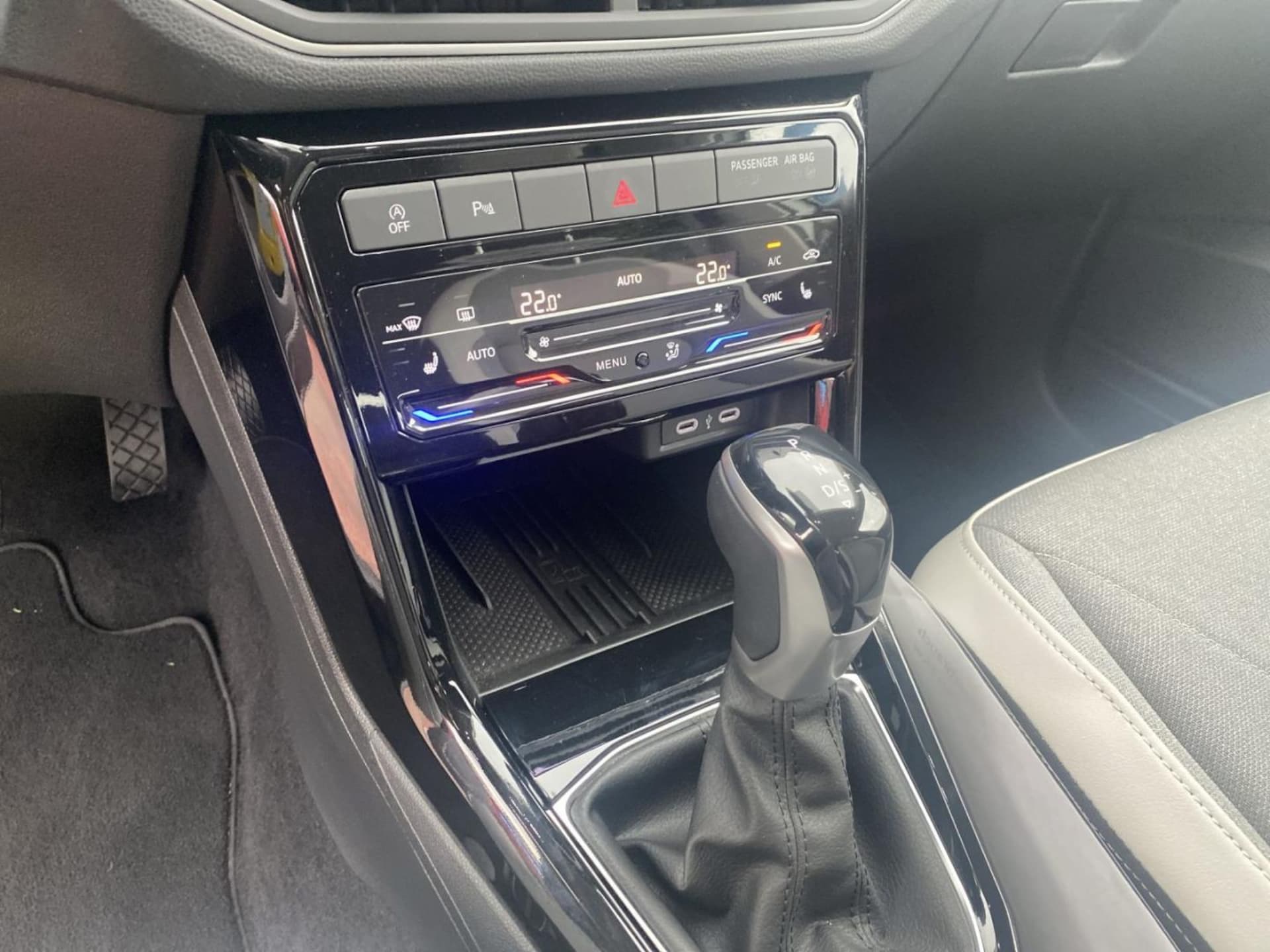 Volkswagen T-Cross Style