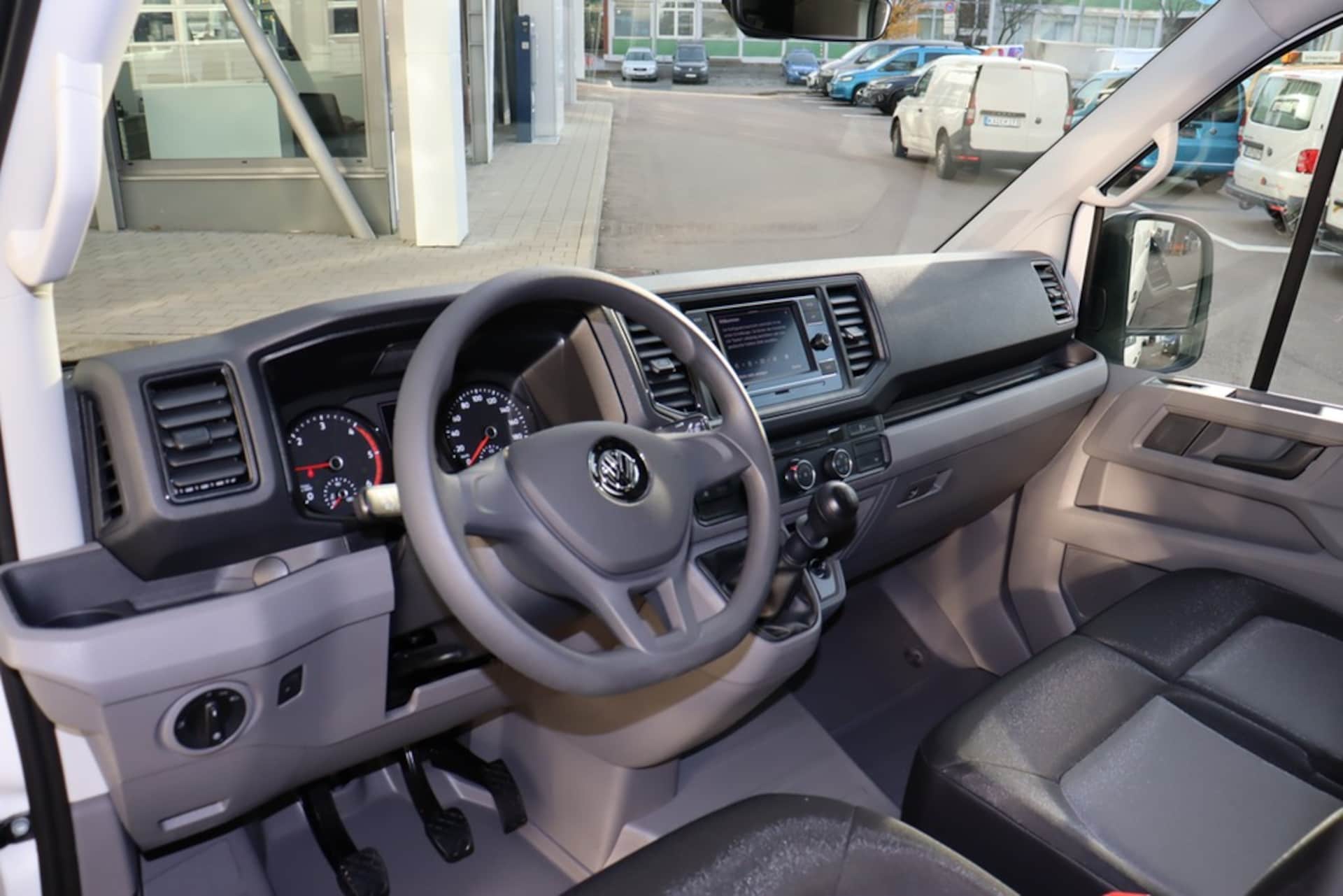 Volkswagen Crafter Kasten langer Radstand