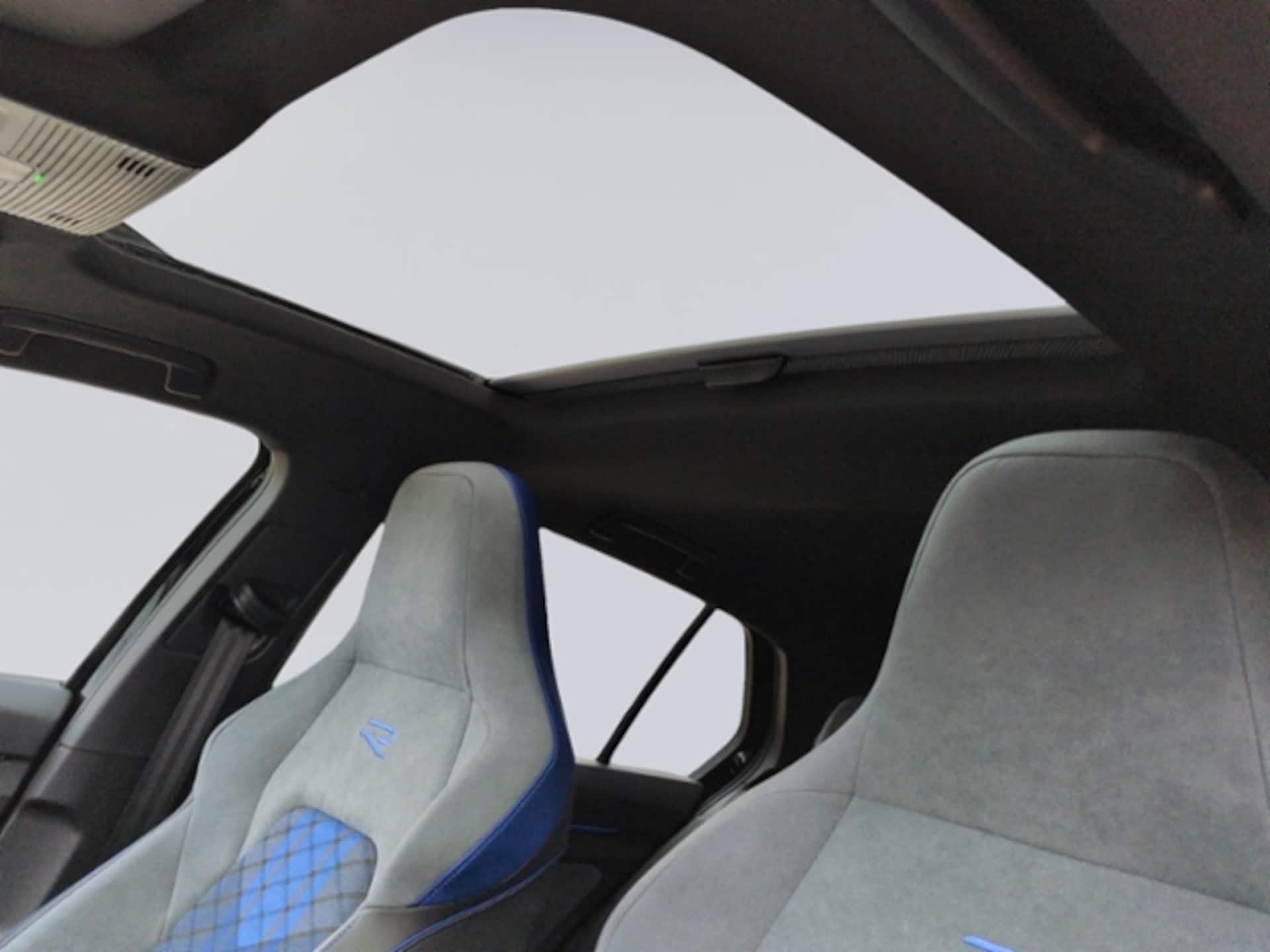 Volkswagen Golf R Black Edition