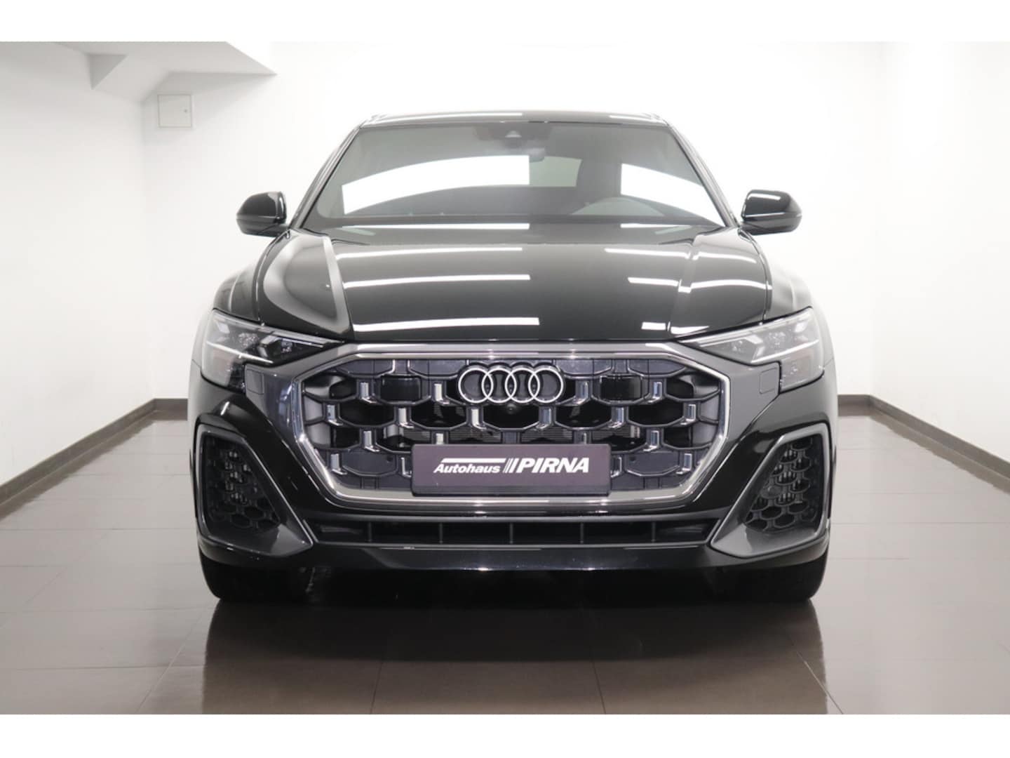 Bild über Audi Q8 SUV 55 TFSI quattro tiptronic - für weitere Informationen kontaktieren Sie den Audi Partner