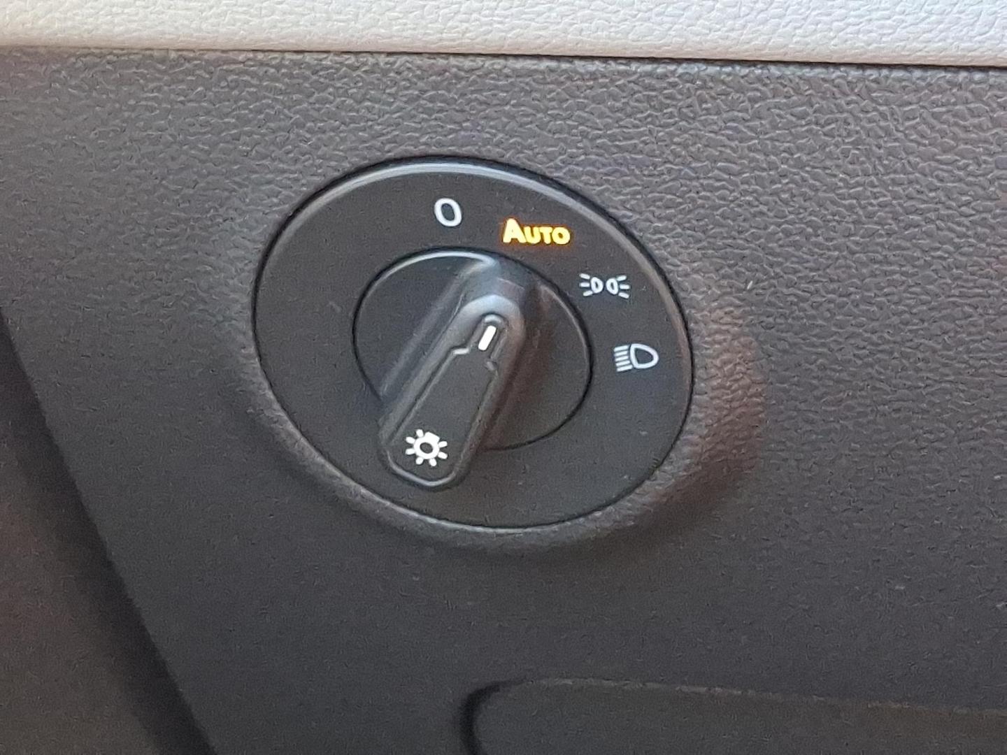 2022 Volkswagen Taos SE - Photo 24
