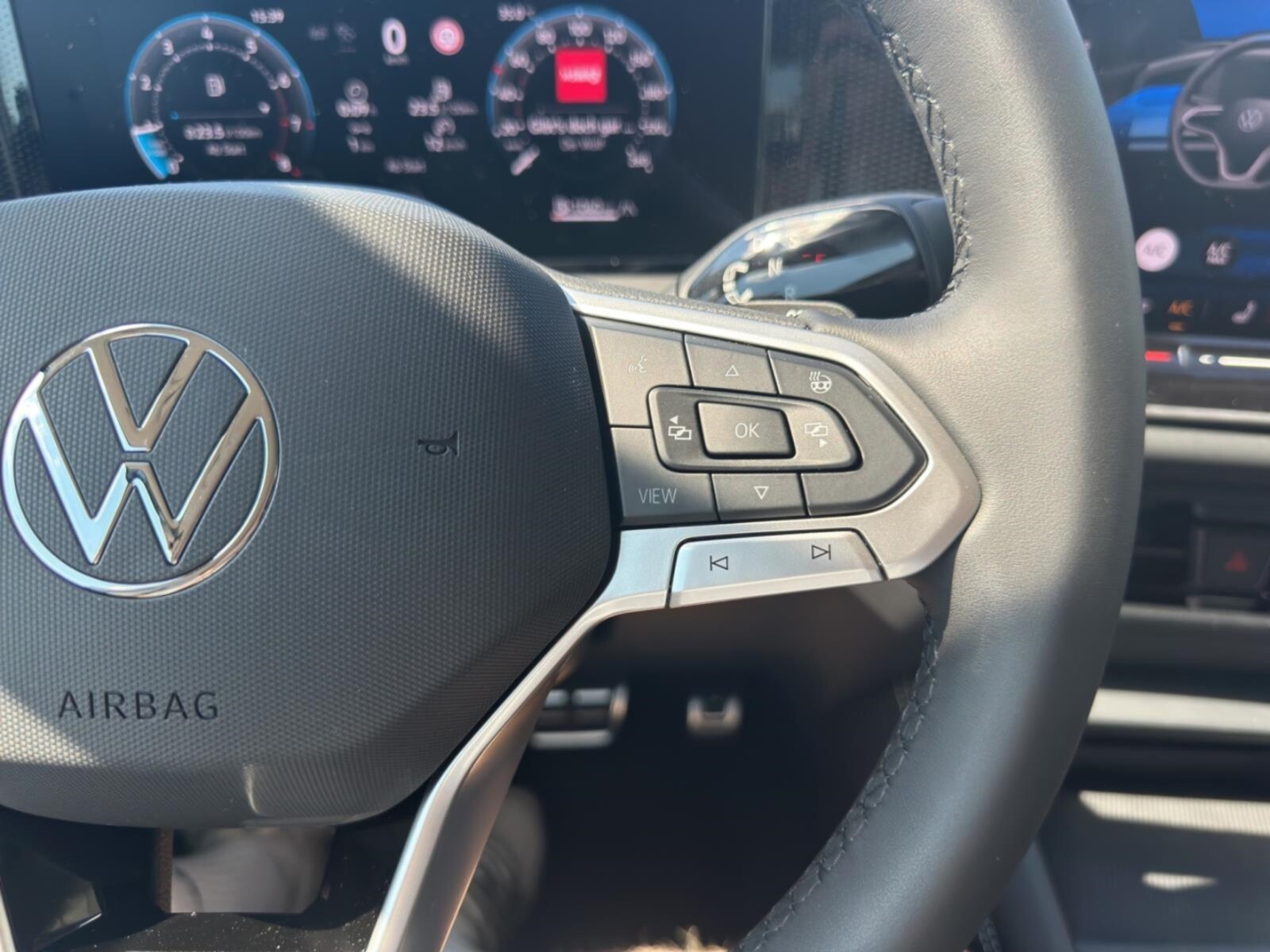 Volkswagen Tiguan – Bild 14