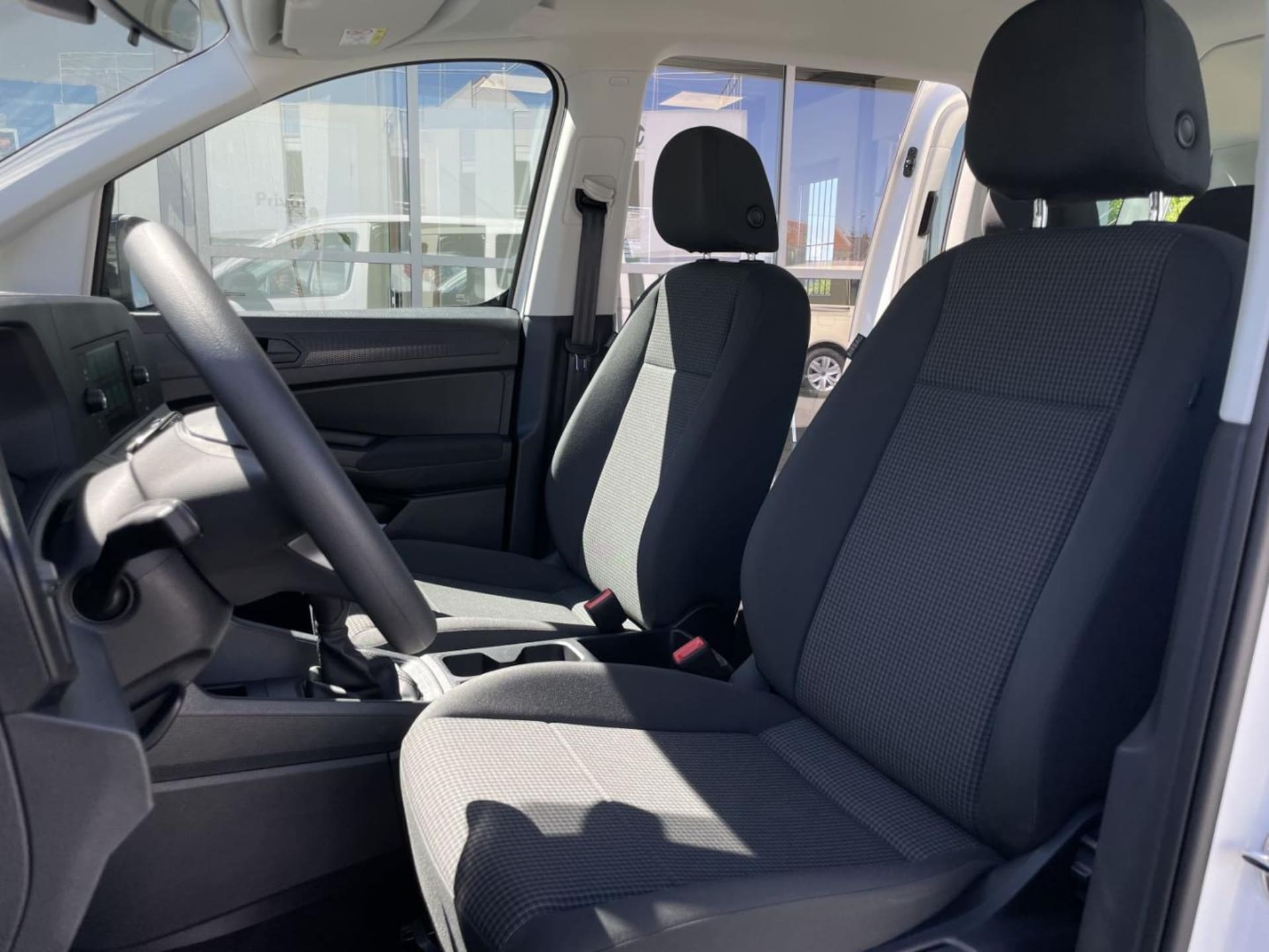 Volkswagen Caddy Maxi Basis-Modell