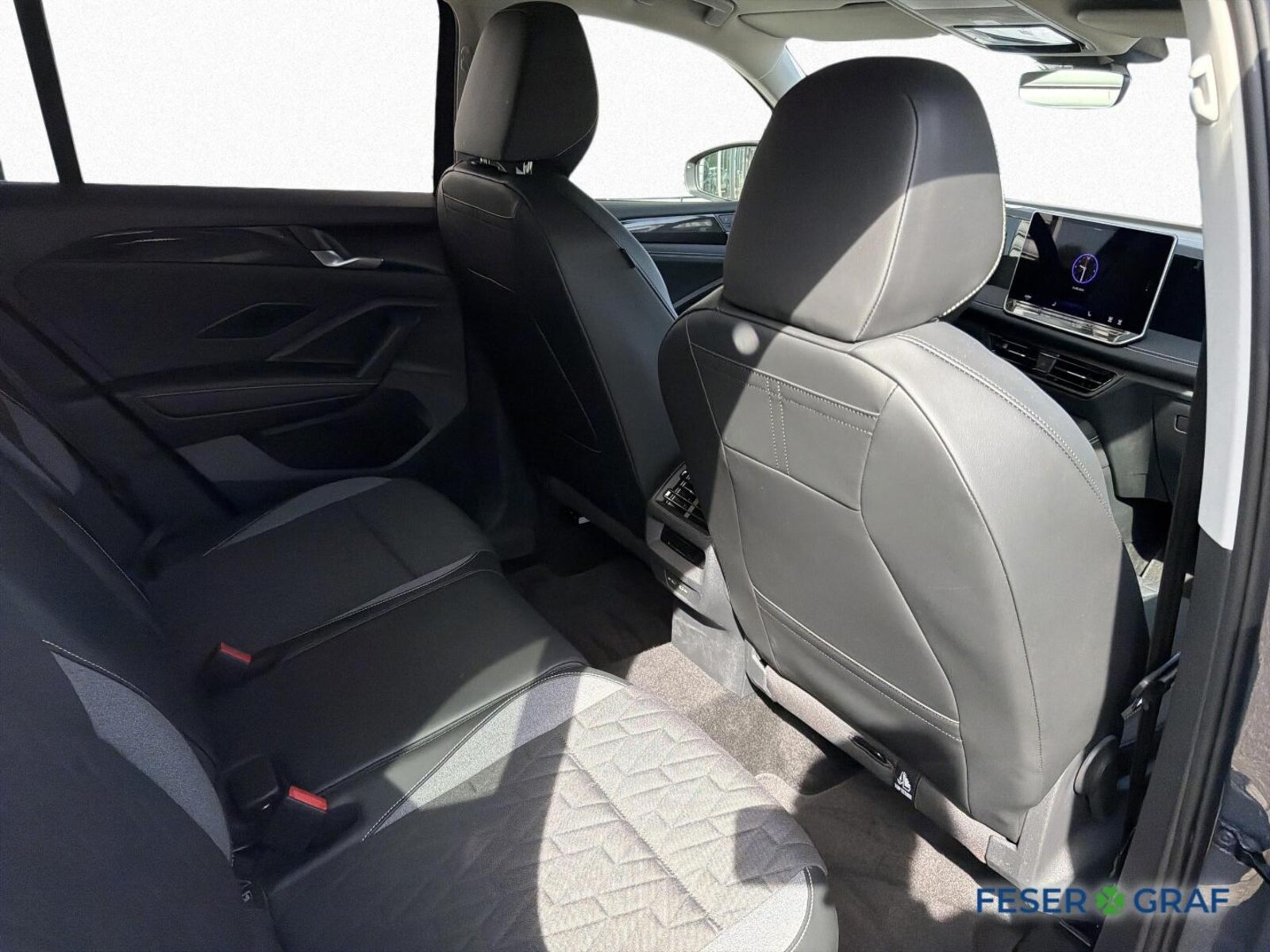 Volkswagen Tiguan – Bild 11
