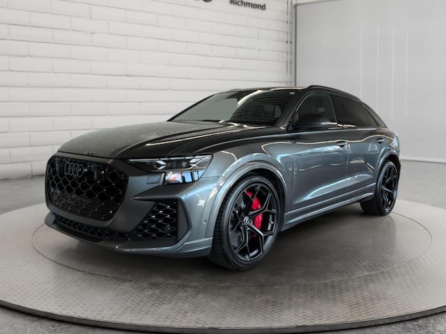 2025 Audi RS Q8 SUV performance