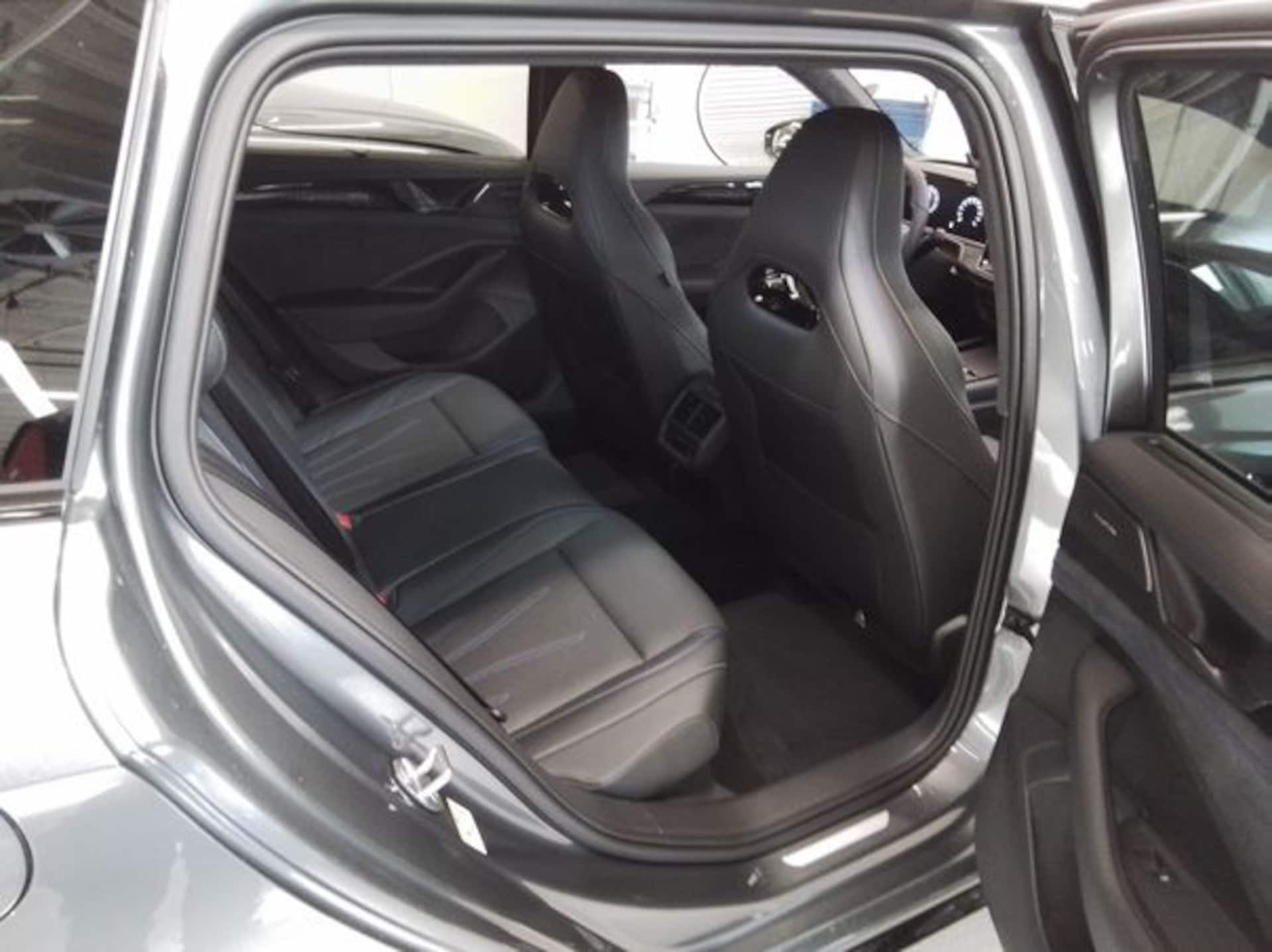 Volkswagen Passat R-Line