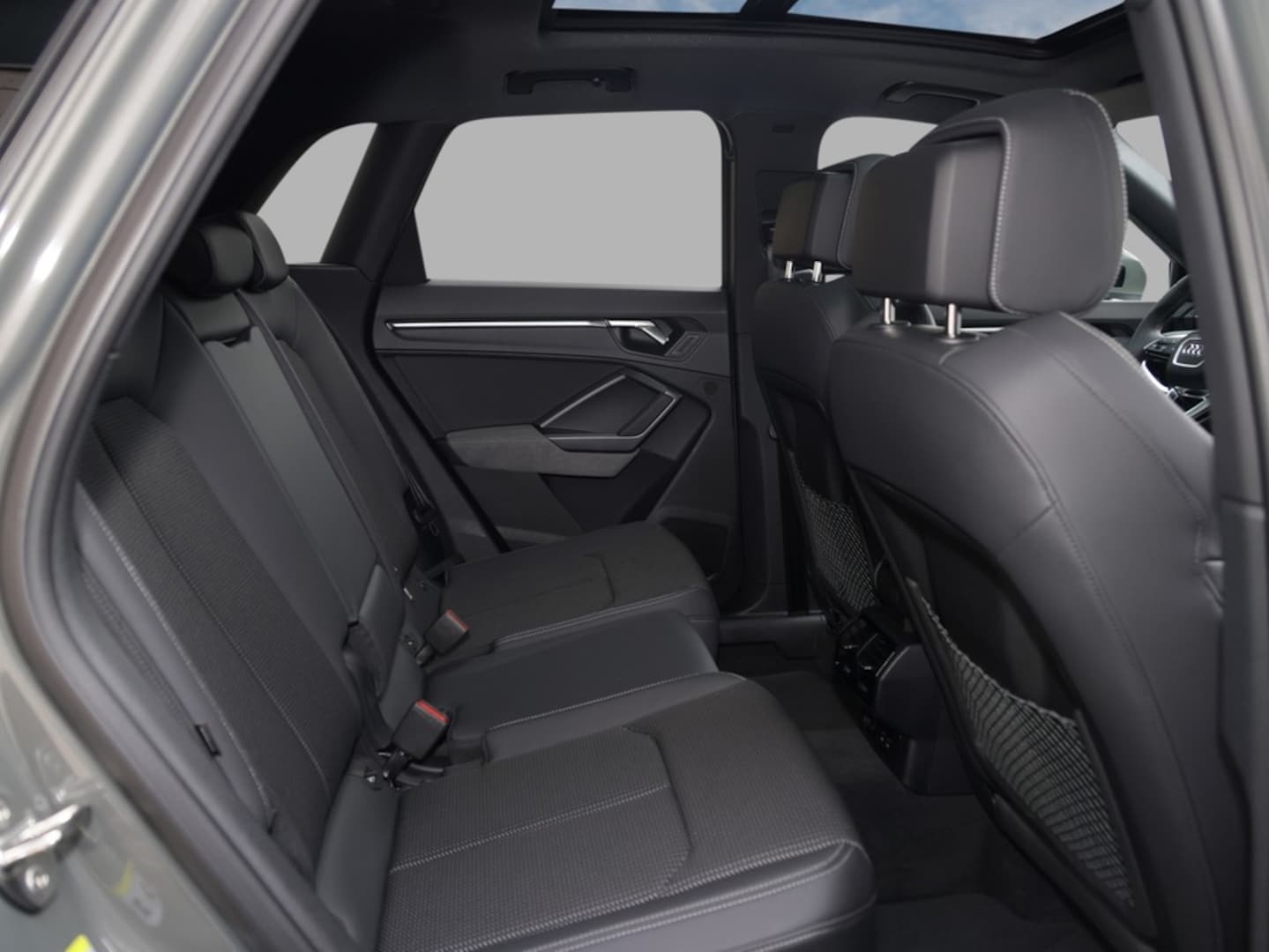 Bild über Audi Q3 TFSI quattro 140 kW S tronic - für weitere Informationen kontaktieren Sie den Audi Partner