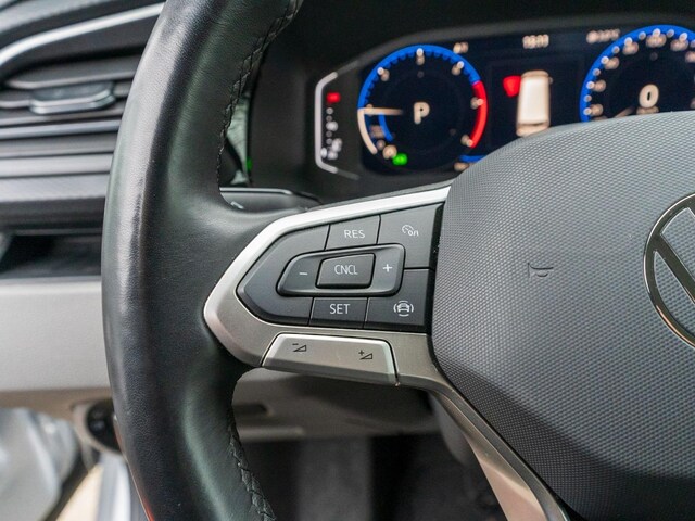 Volkswagen T6.1 Caravelle larger