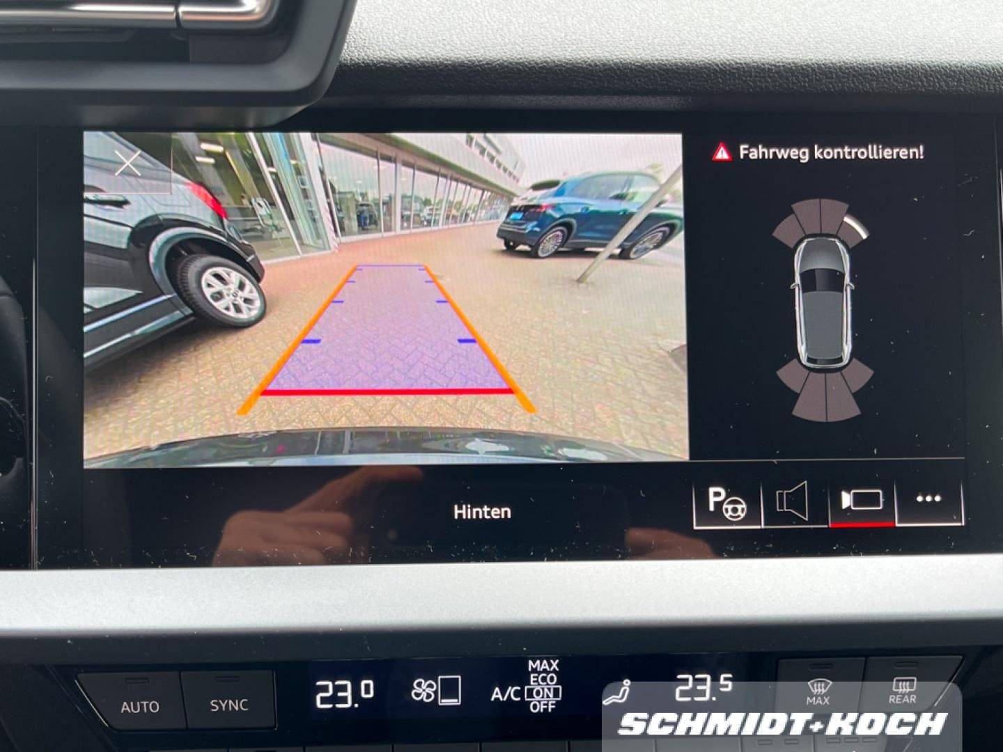 Bild über Audi A3 Sportback S line 30 TFSI S tronic - für weitere Informationen kontaktieren Sie den Audi Partner