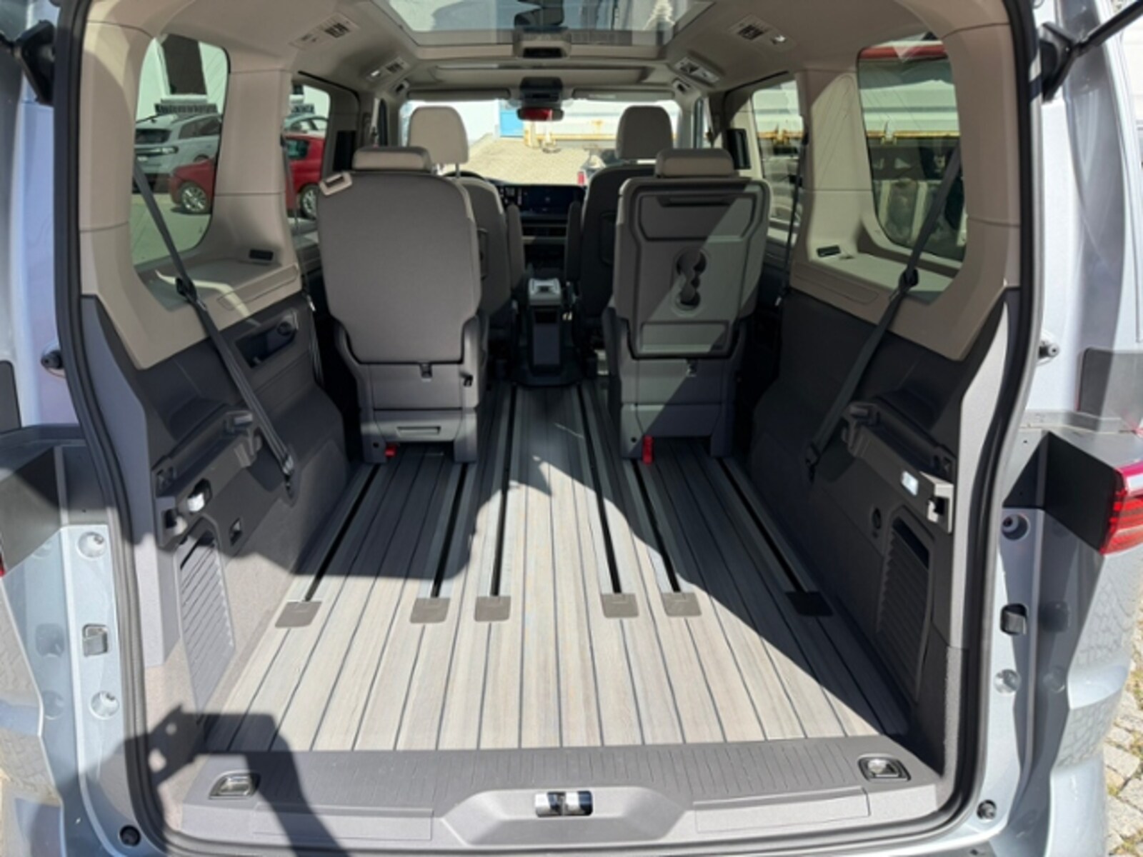 Volkswagen Multivan Langversion – Bild 15