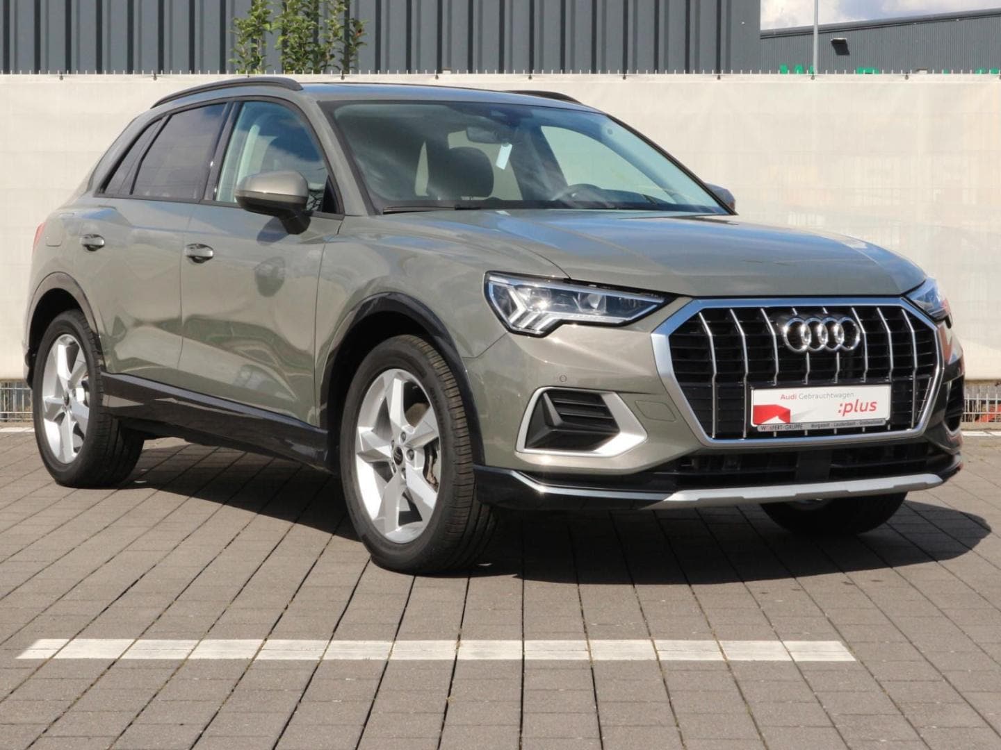 Bild über Audi Q3 TFSI 110 kW S tronic - für weitere Informationen kontaktieren Sie den Audi Partner