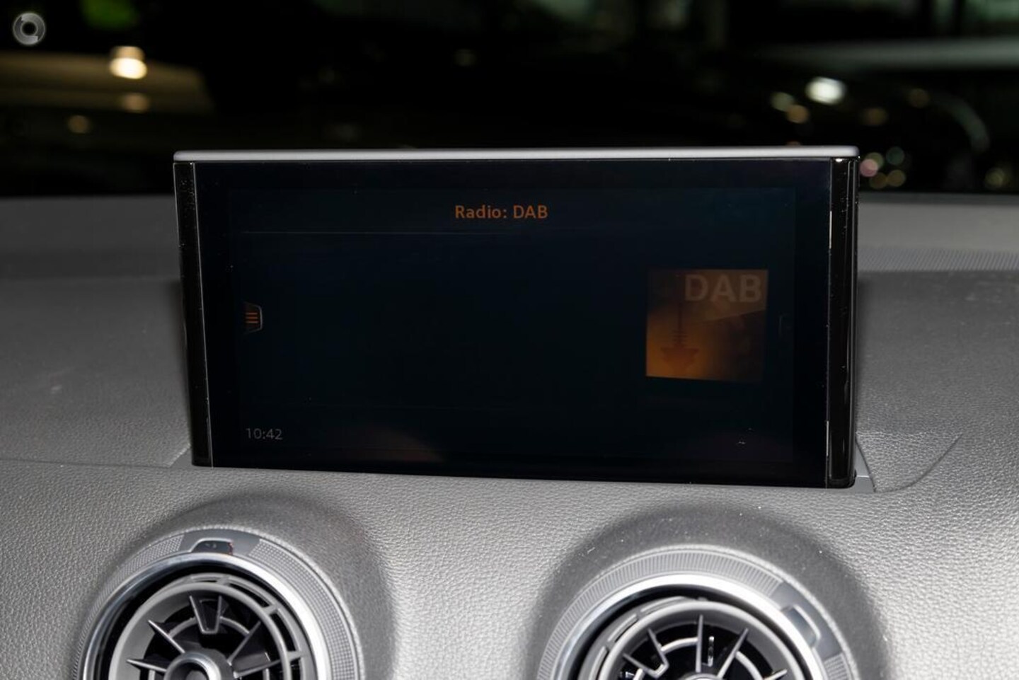Image about Audi Q2 35 TFSI S tronic