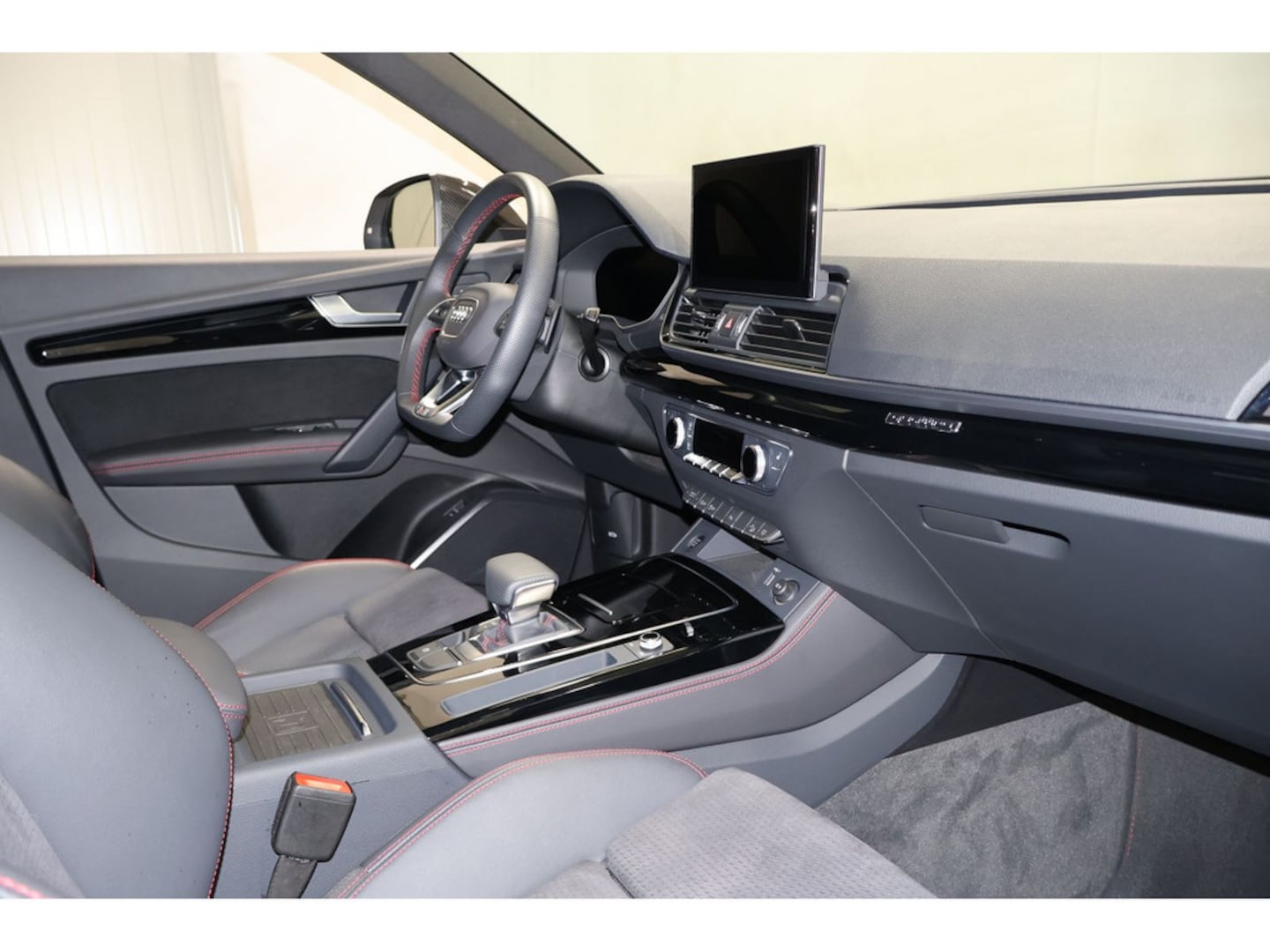 Bild über Audi Q5 40 TFSI quattro S tronic - für weitere Informationen kontaktieren Sie den Audi Partner