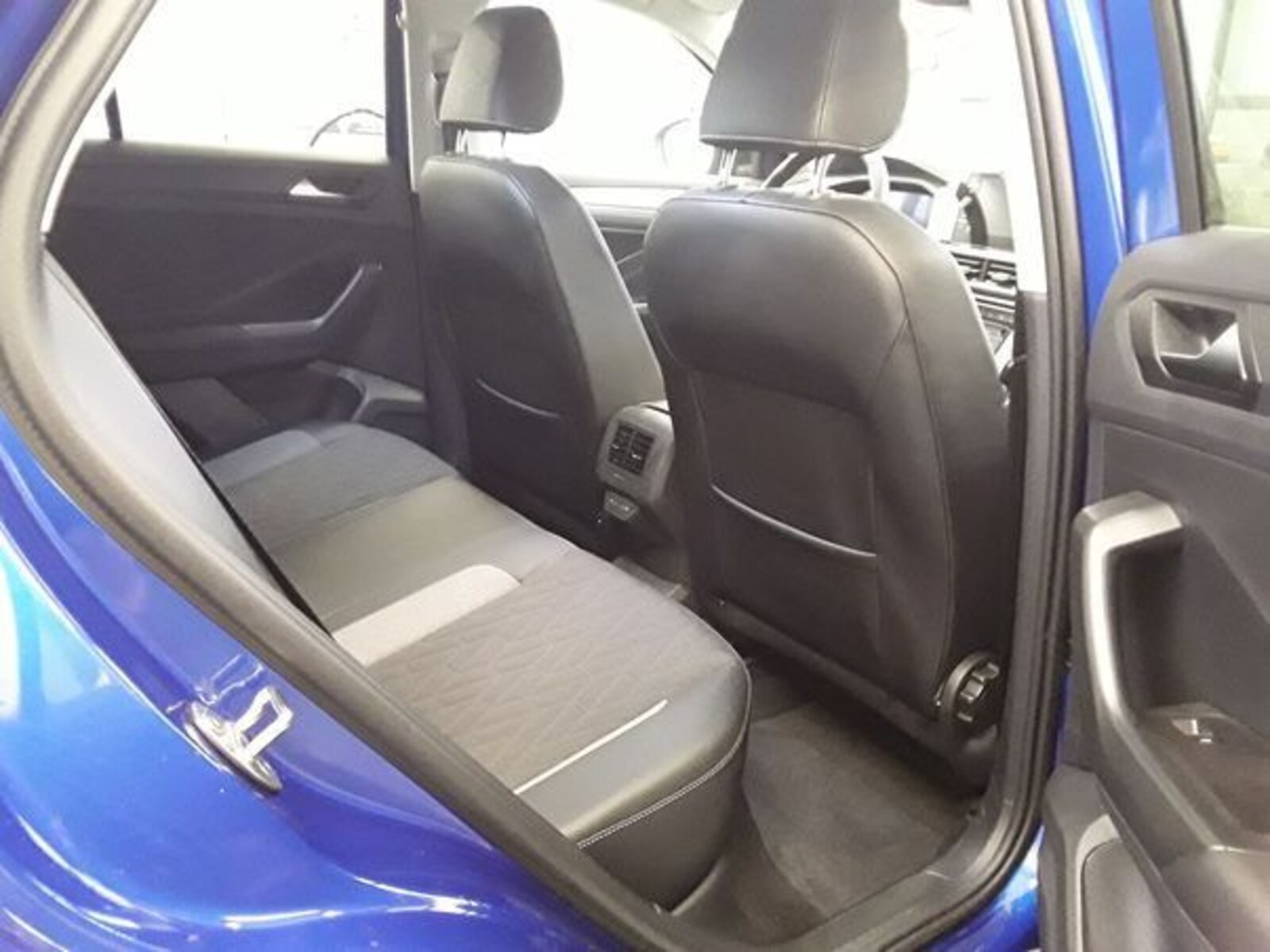 Volkswagen T-Roc – Bild 9