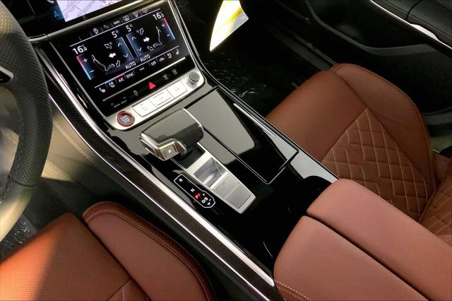 2025 Audi S8 Base - Photo 7