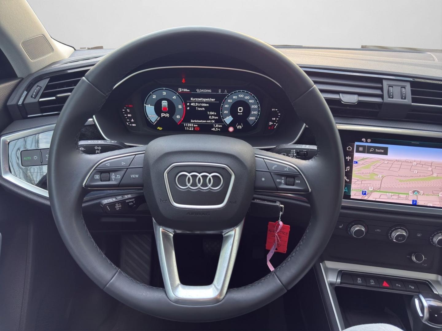 Bild über Audi Q3 35 TDI S tronic - für weitere Informationen kontaktieren Sie den Audi Partner