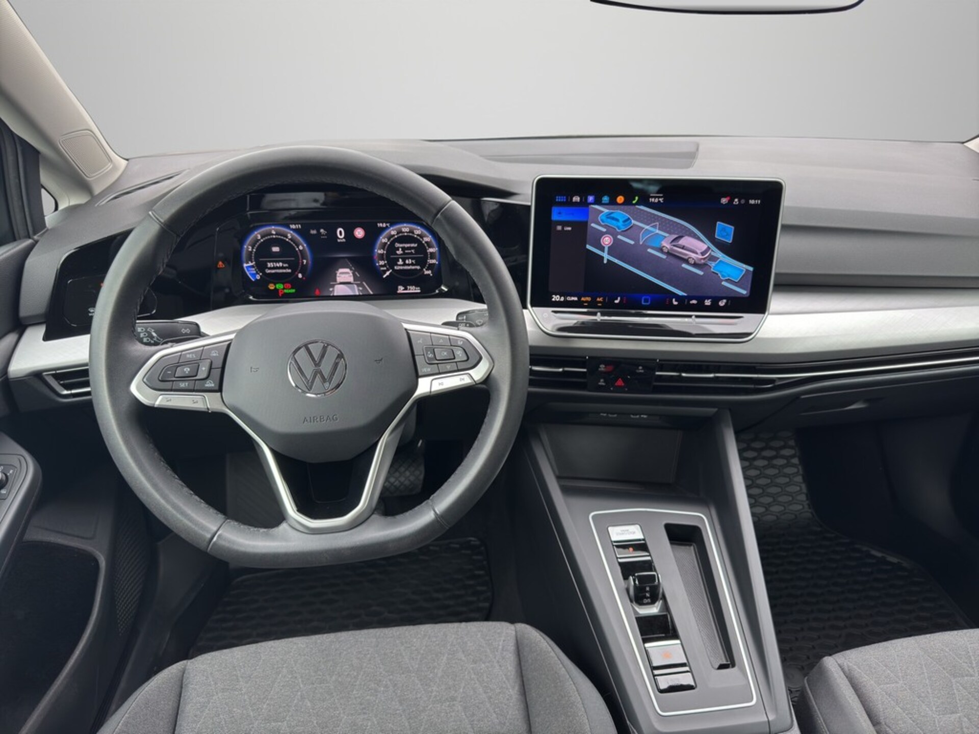 Volkswagen Golf Variant Life