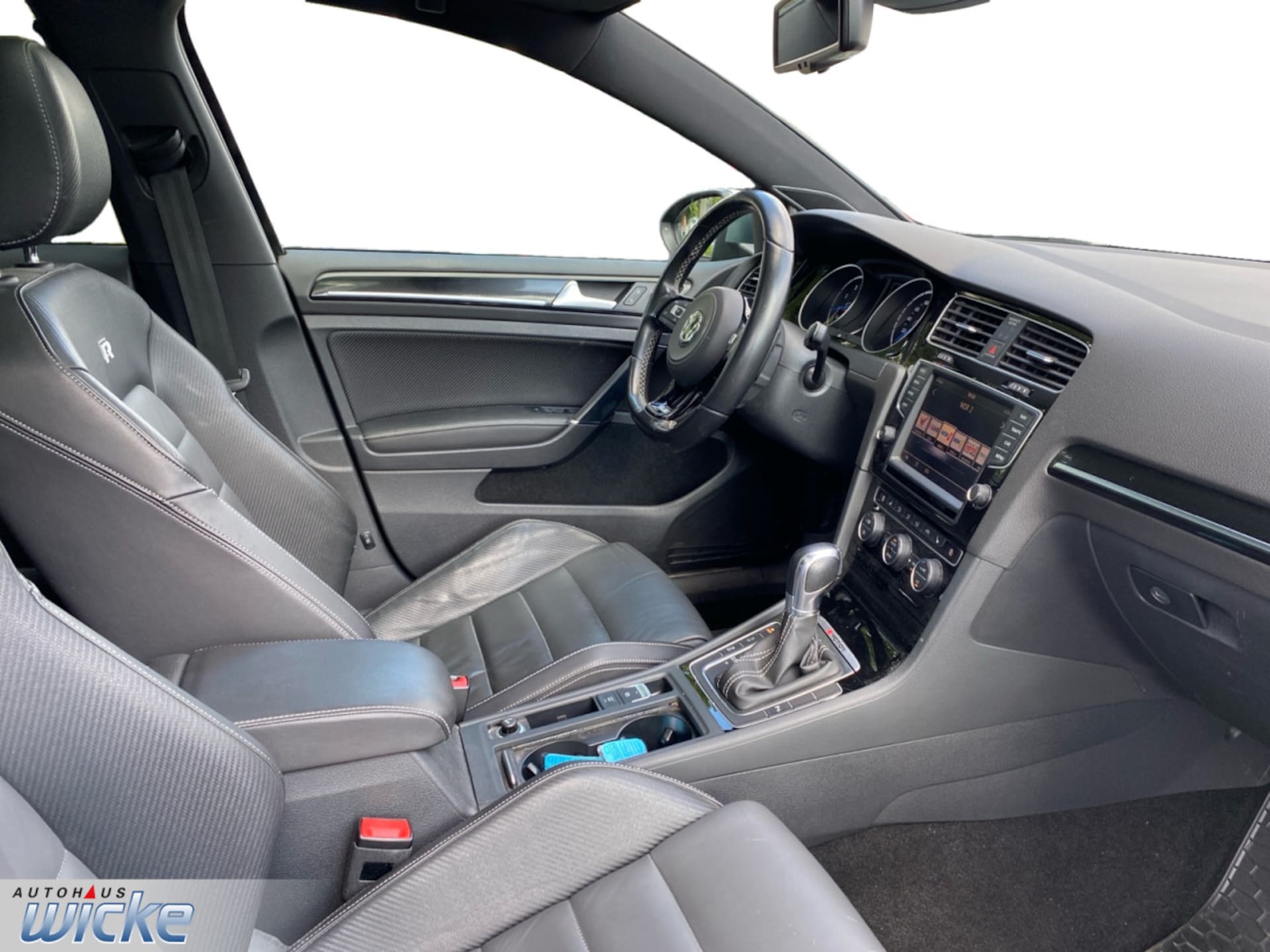 Volkswagen Golf R