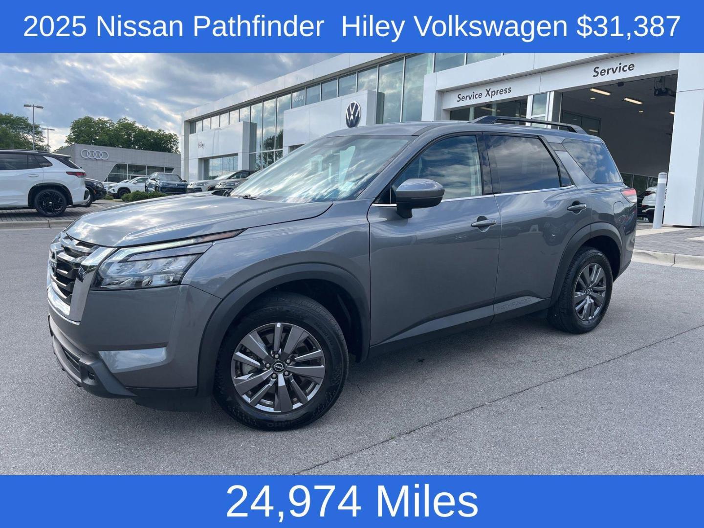 2025 Nissan Pathfinder SV 2WD's photo