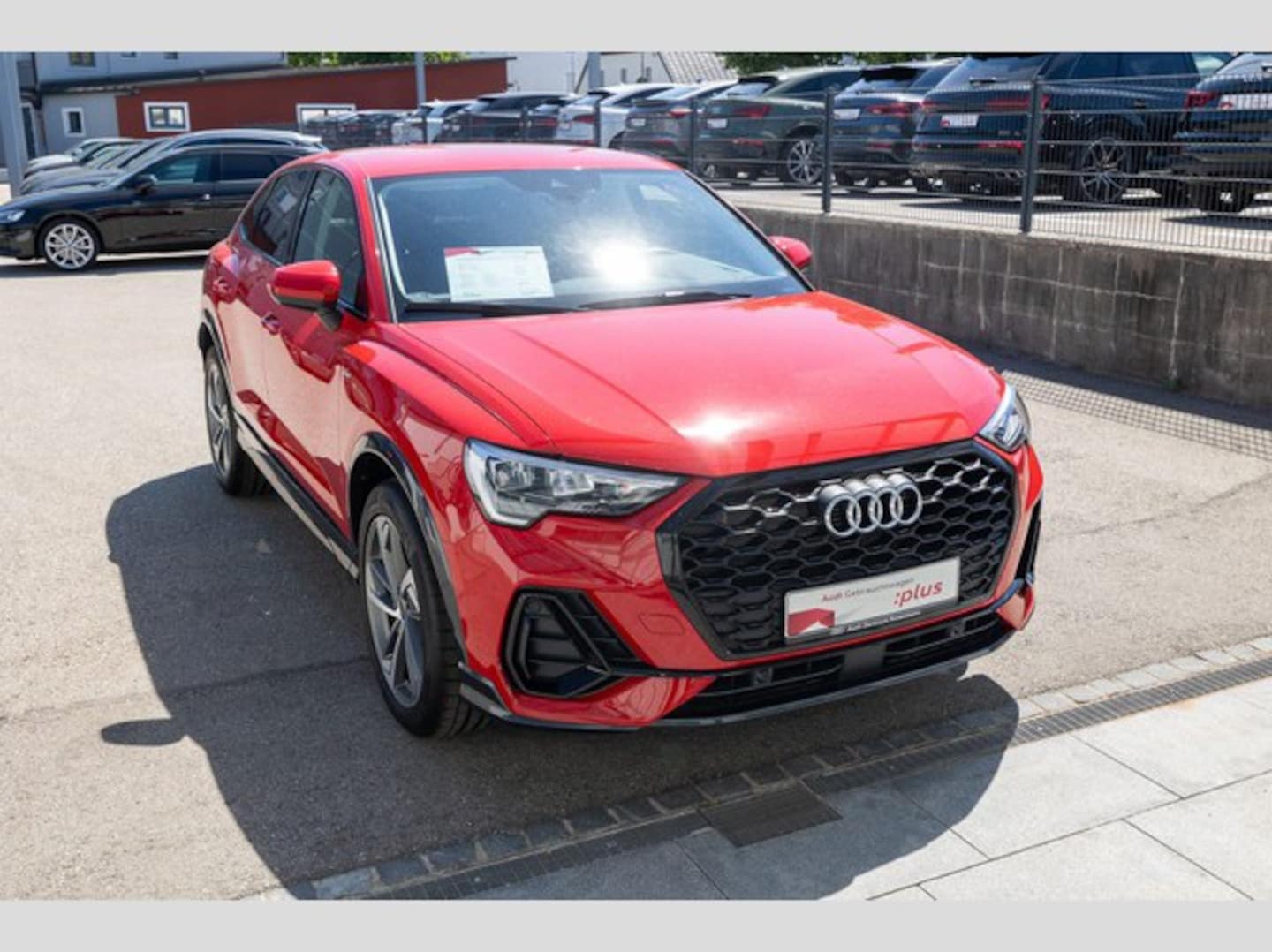 Bild über Audi Q3 Sportback S line 35 TFSI S tronic - für weitere Informationen kontaktieren Sie den Audi Partner