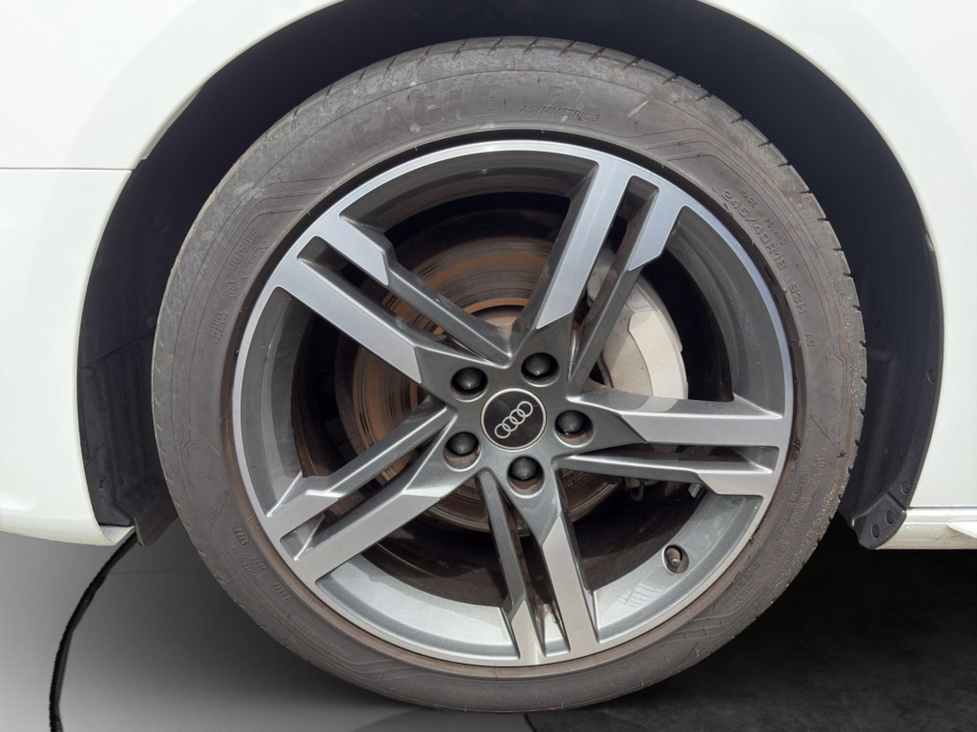 Audi A4 Avant S line