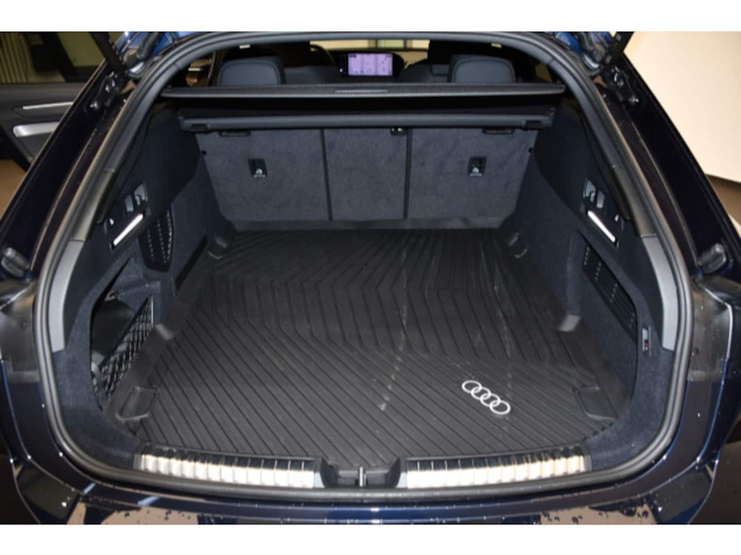 Bild über Audi A6 Avant edition one TDI quattro 220 kW S tronic - für weitere Informationen kontaktieren Sie den Audi Partner