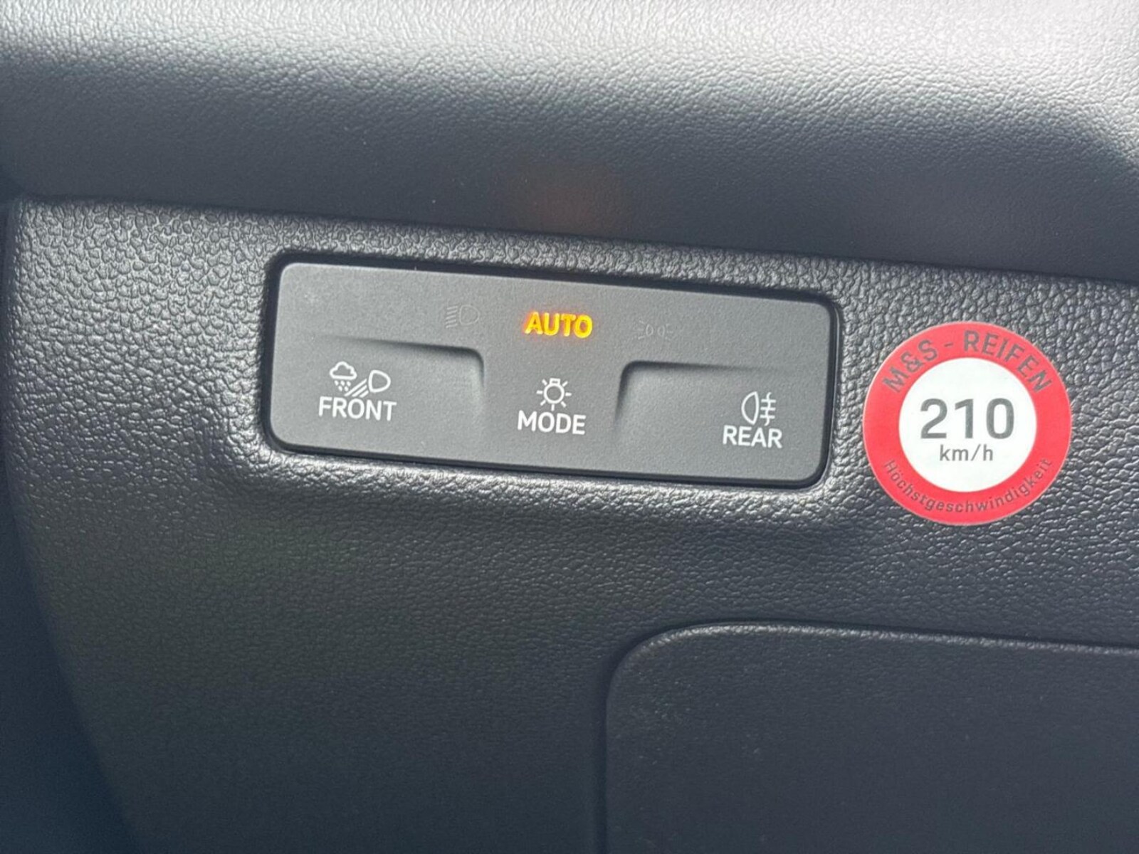 Volkswagen T-Roc – Bild 15