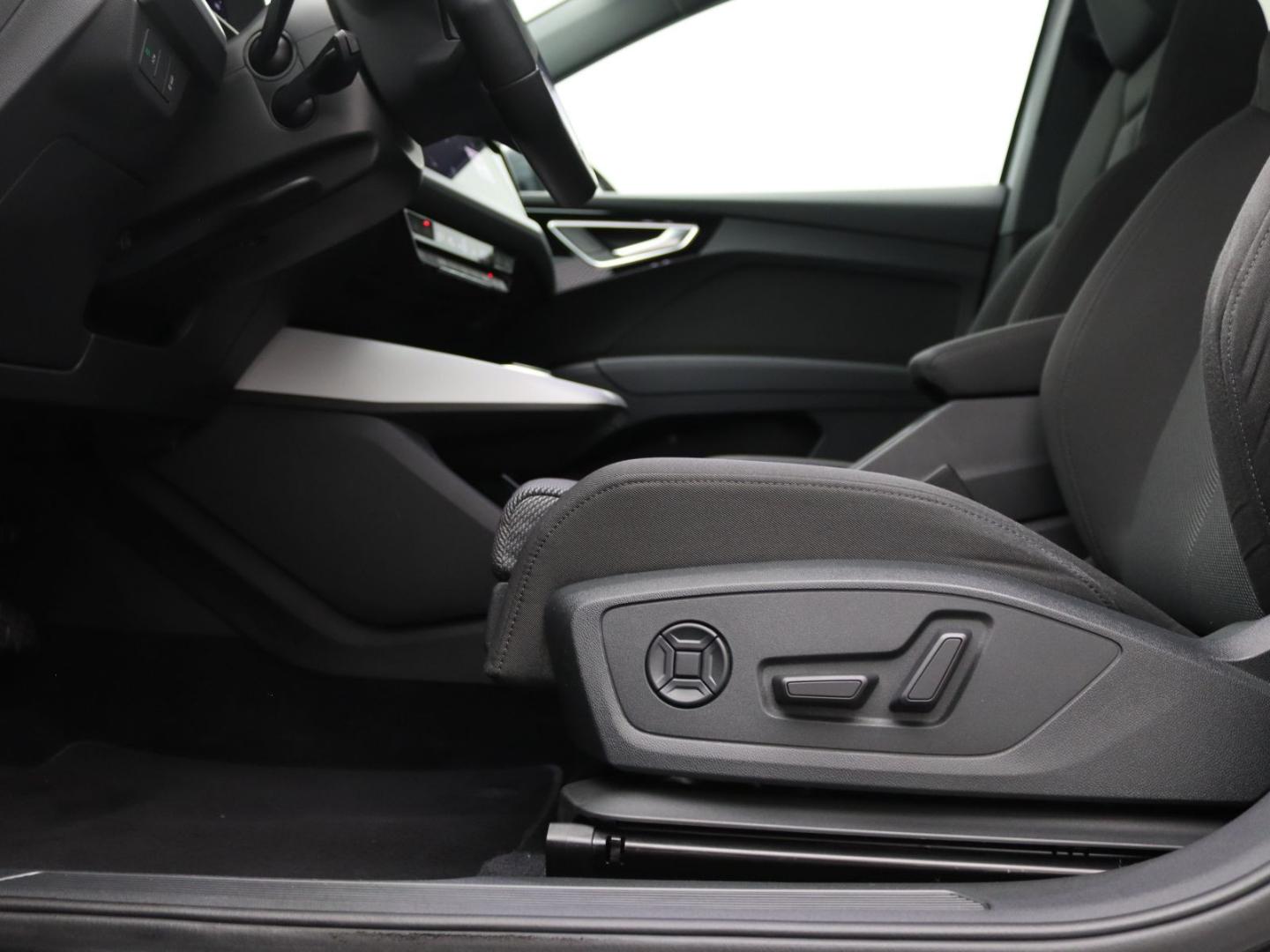 Image about Audi Q4 Sportback e-tron 40 e-tron