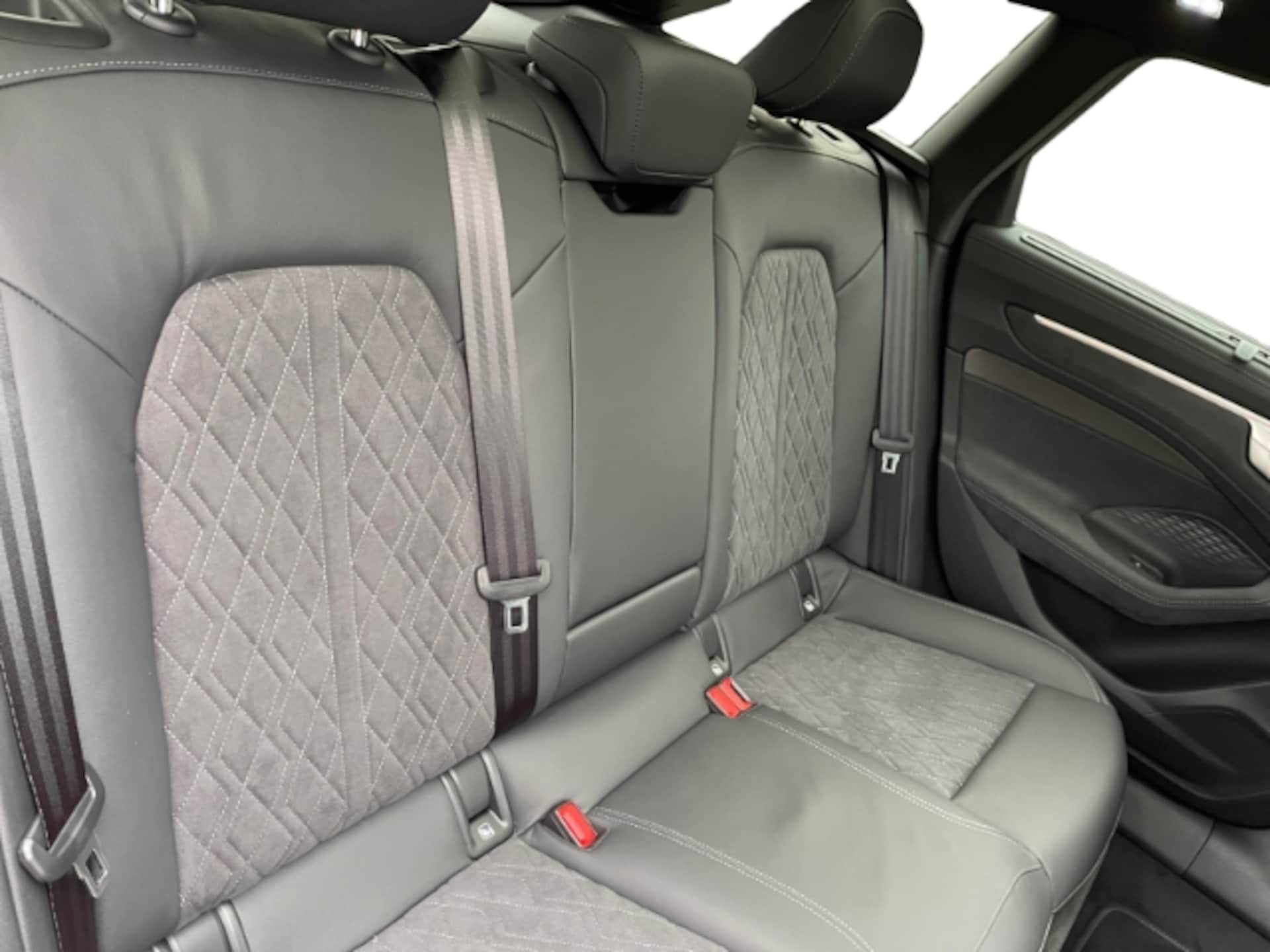 Audi A6 Avant edition one