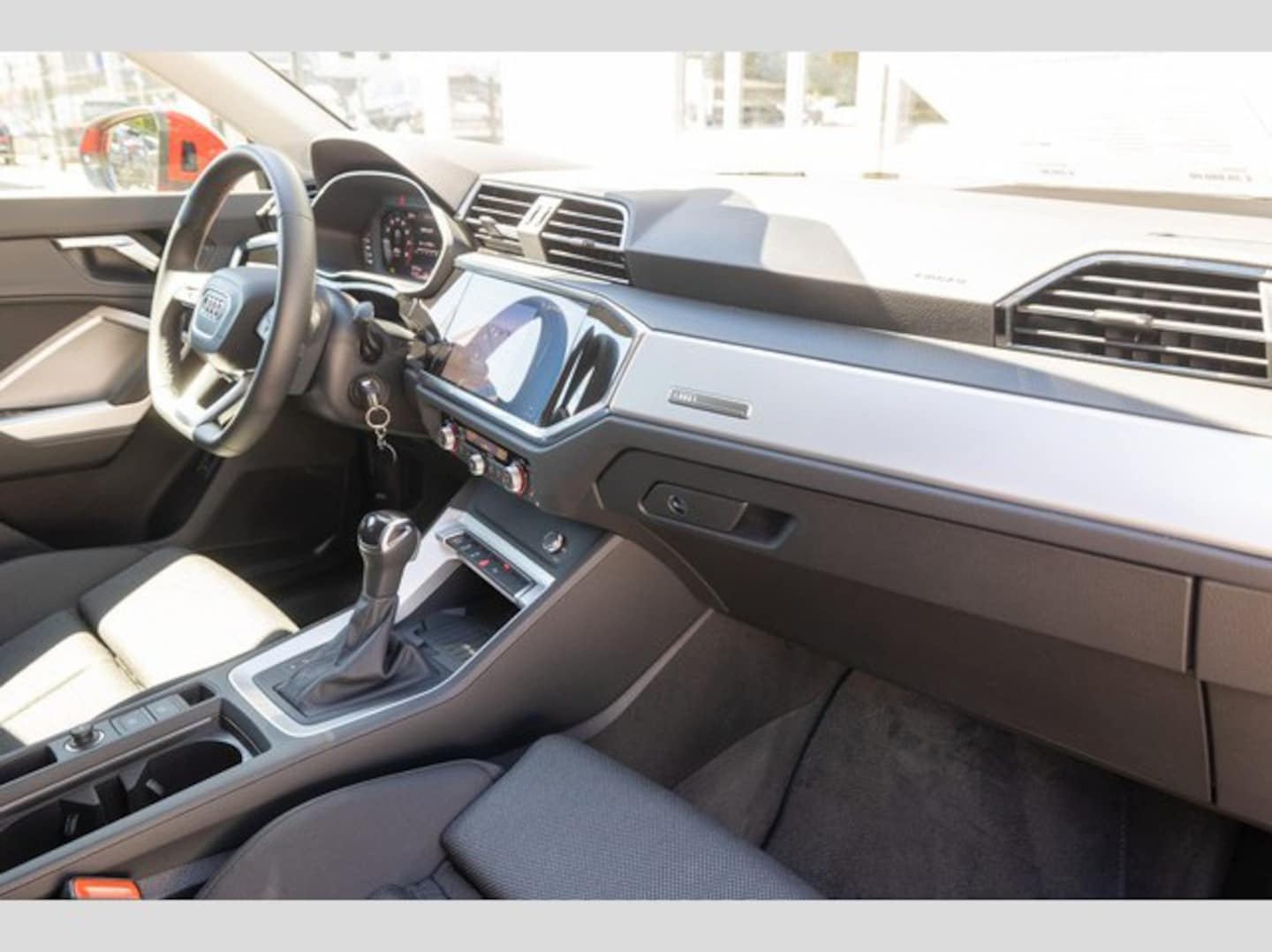 Bild über Audi Q3 Sportback S line 35 TFSI S tronic - für weitere Informationen kontaktieren Sie den Audi Partner