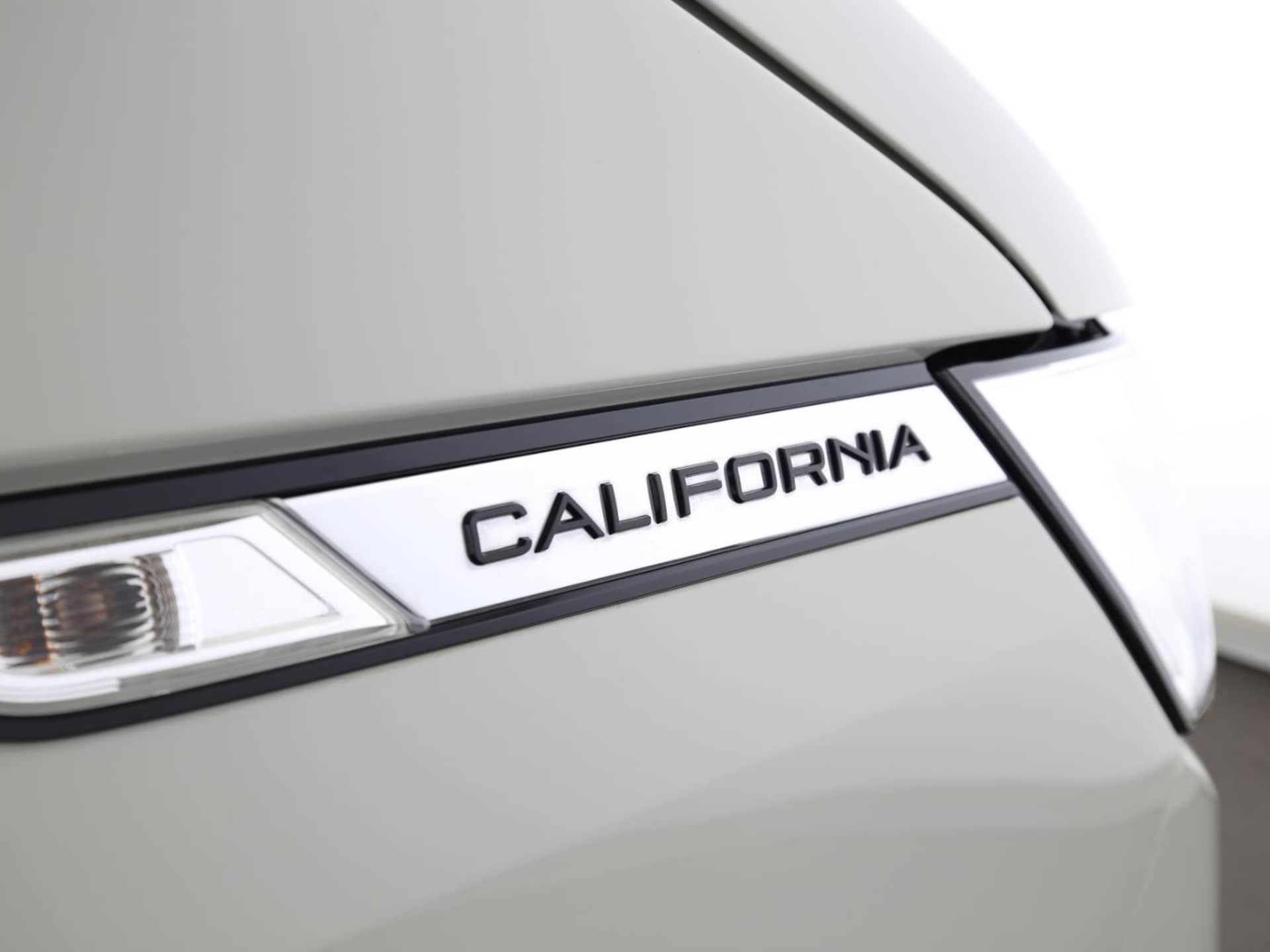 Volkswagen T6.1 California Beach