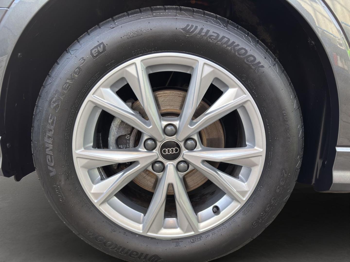 Bild über Audi Q3 S line 35 TFSI S tronic - für weitere Informationen kontaktieren Sie den Audi Partner