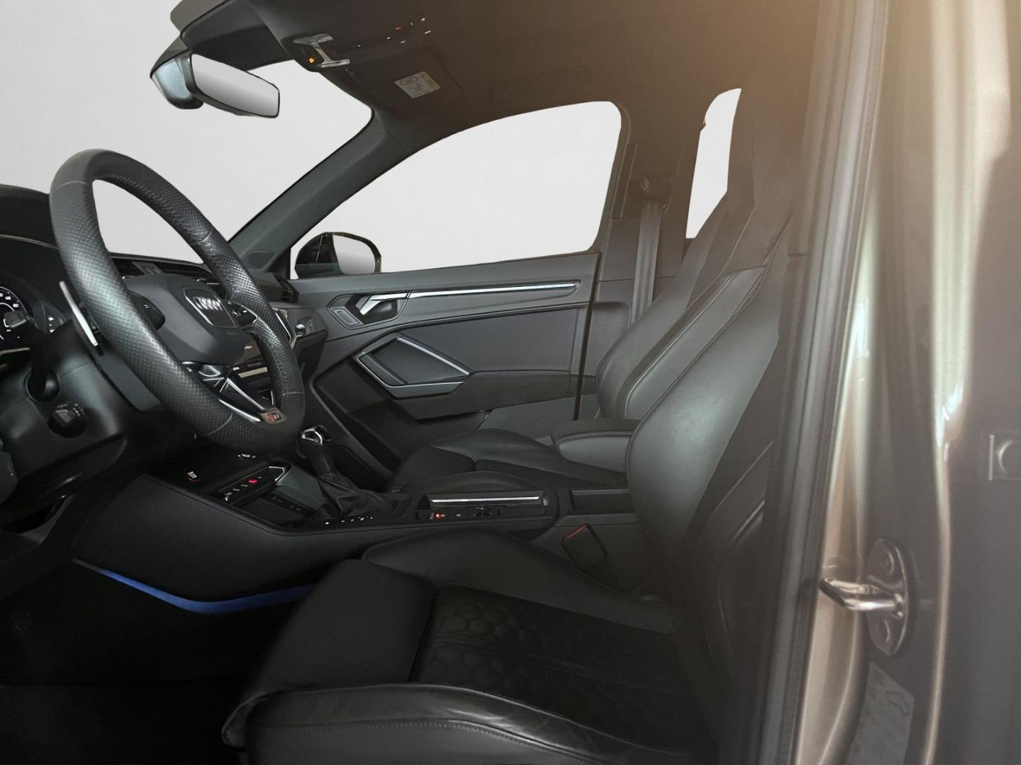 Image about Audi RS Q3 TFSI quattro S tronic