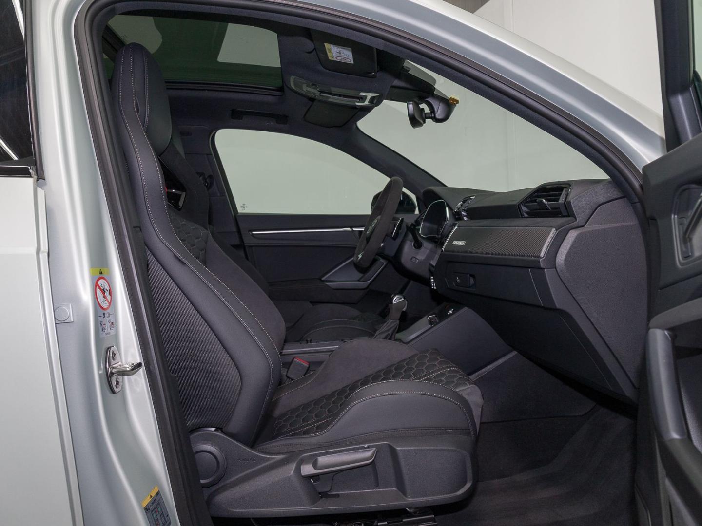Image about Audi RS Q3 TFSI quattro S tronic