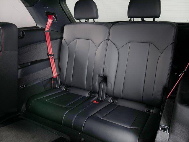 2026 Audi Q7 Prestige - Photo 12