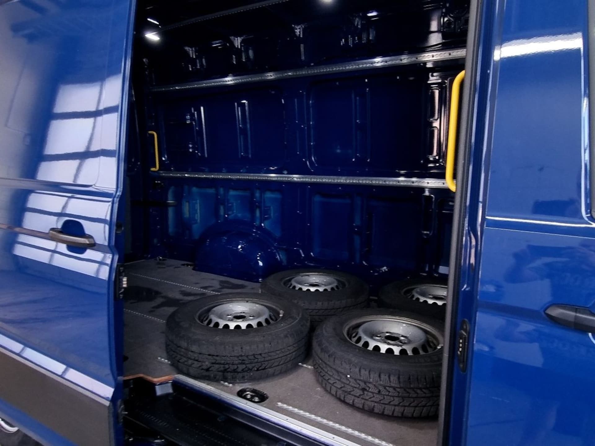 Volkswagen Crafter Kasten mittlerer Radstand