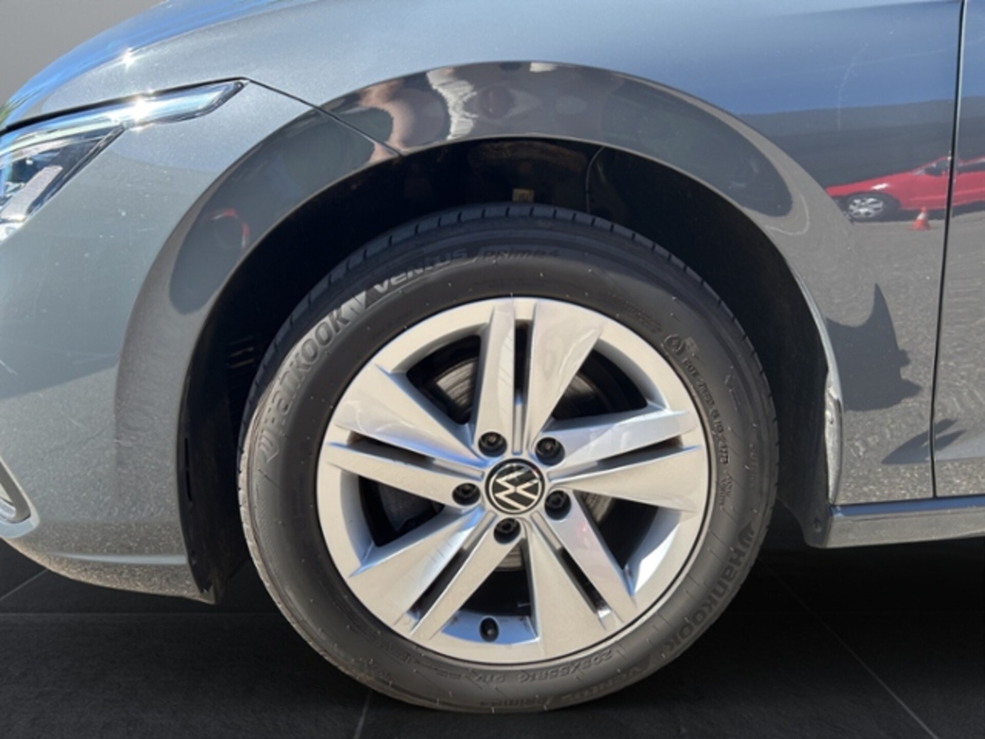 Volkswagen Golf Life